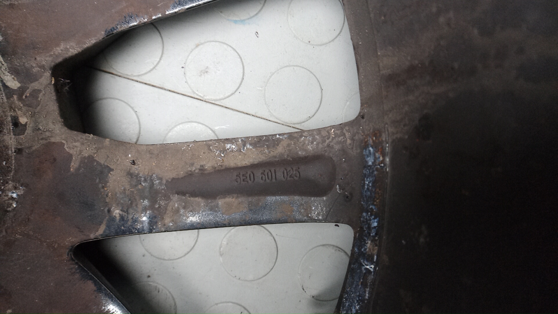 Диск колесный литой легкий сплав