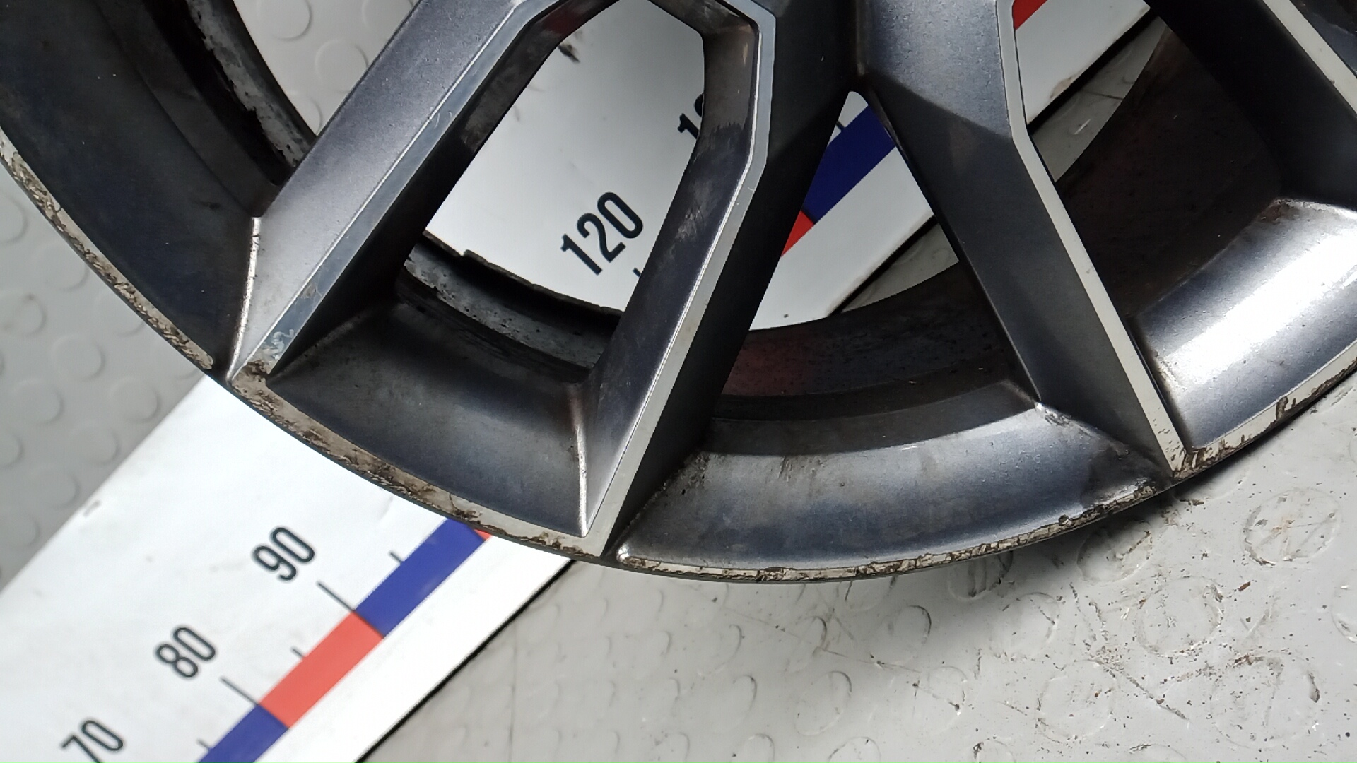 Диск колесный литой легкий сплав