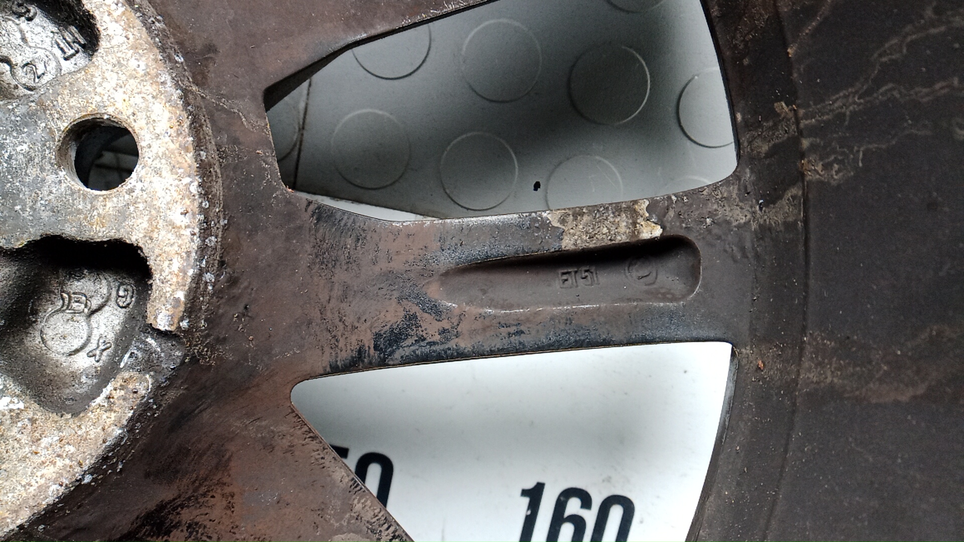 Диск колесный литой легкий сплав