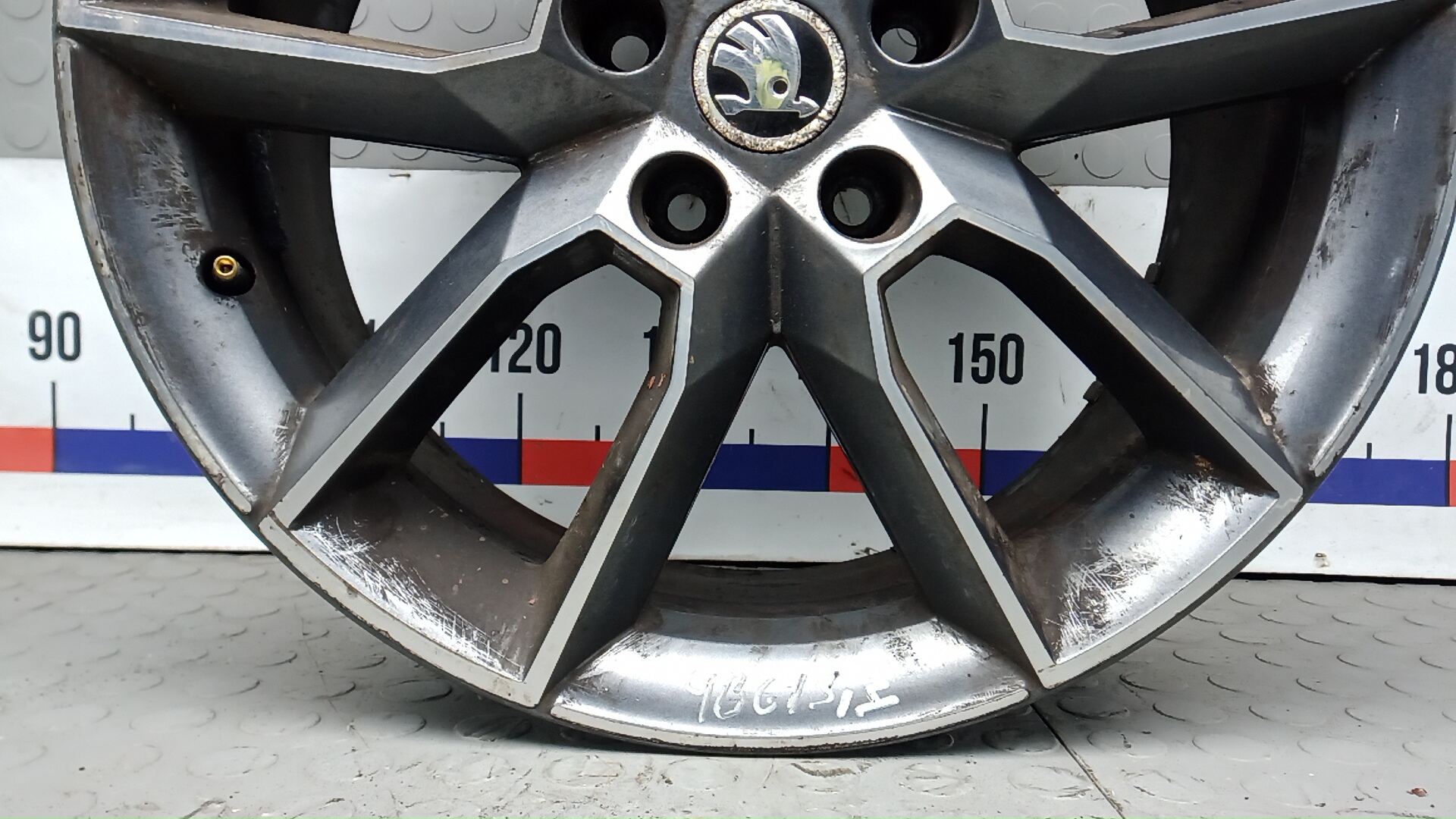 Диск колесный литой легкий сплав