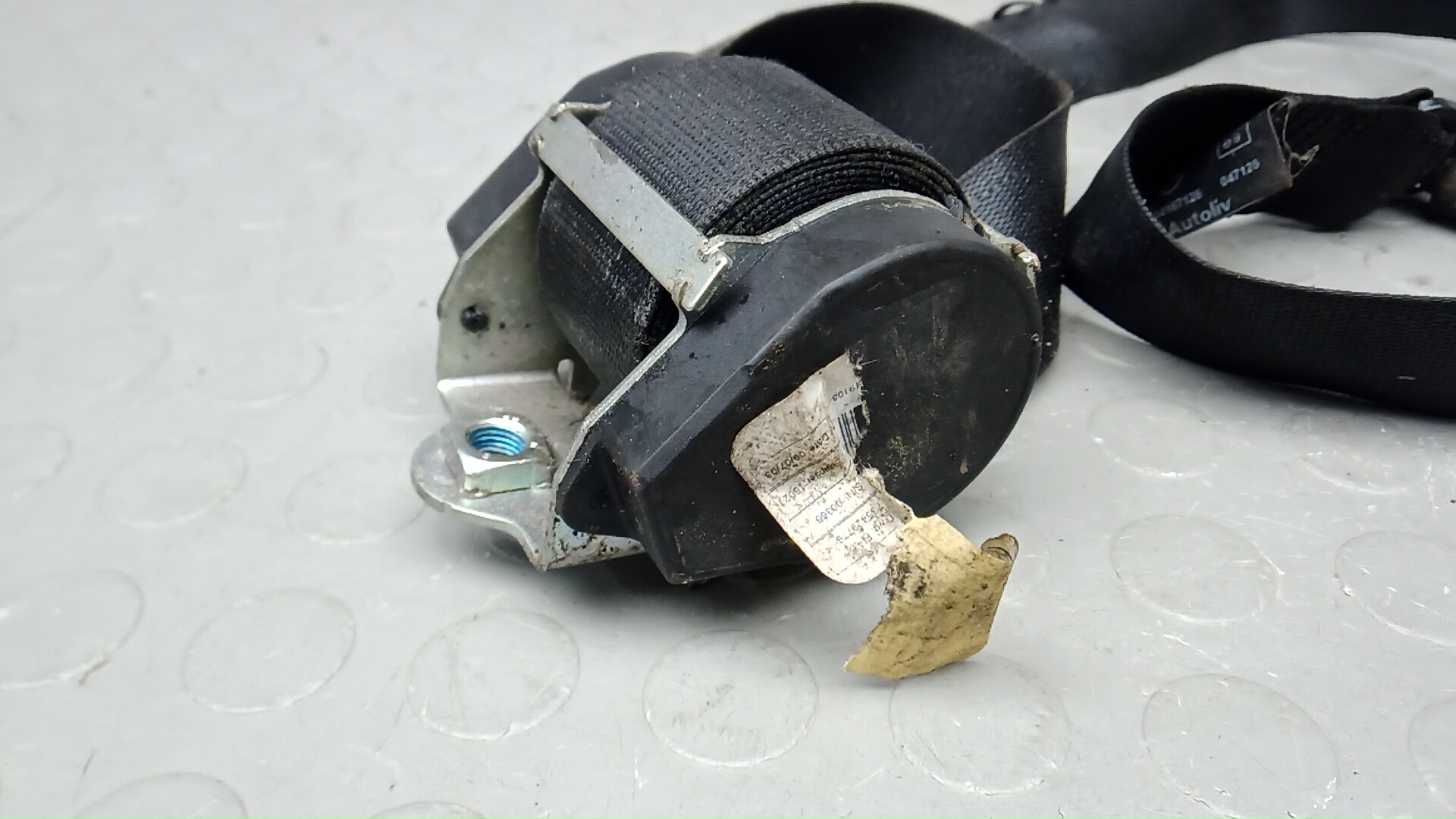 Ремень безопасности с пиропатроном