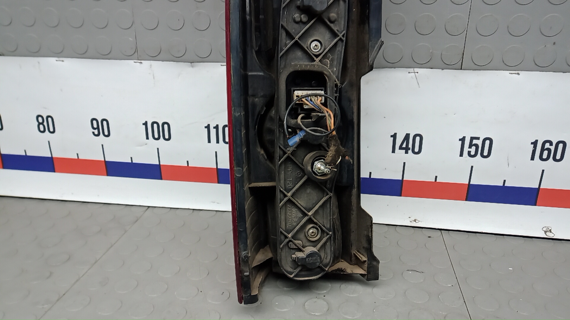 Фонарь задний правый