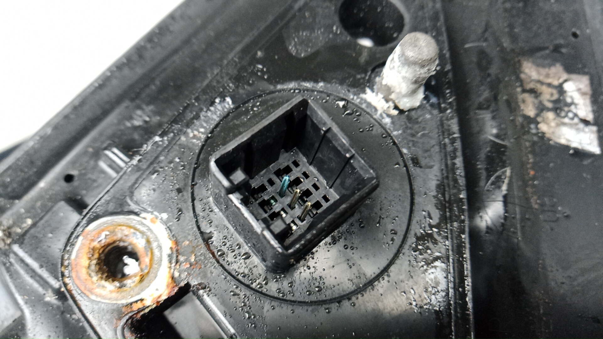 Зеркало левое электрическое