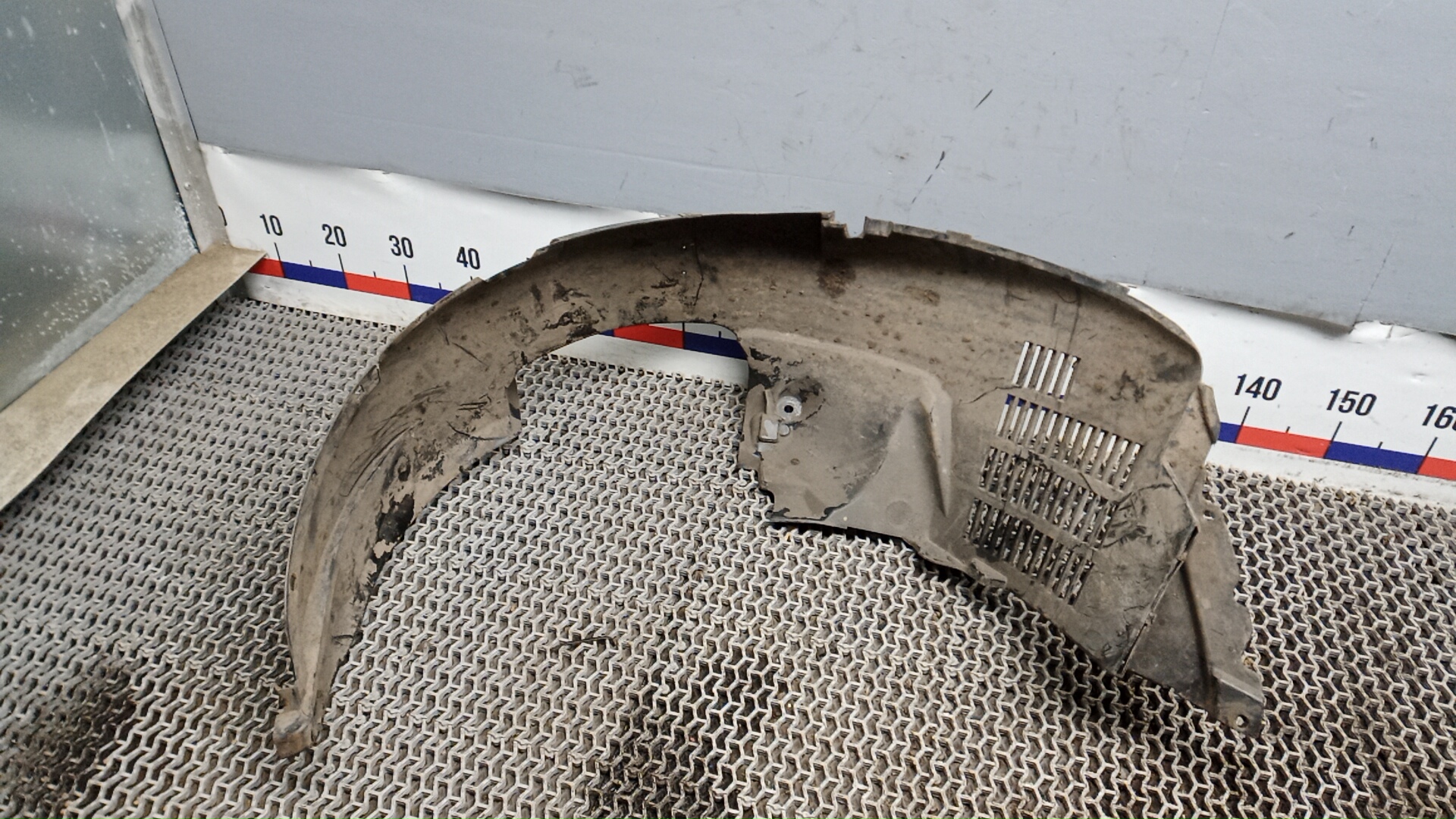 Локер передний правый