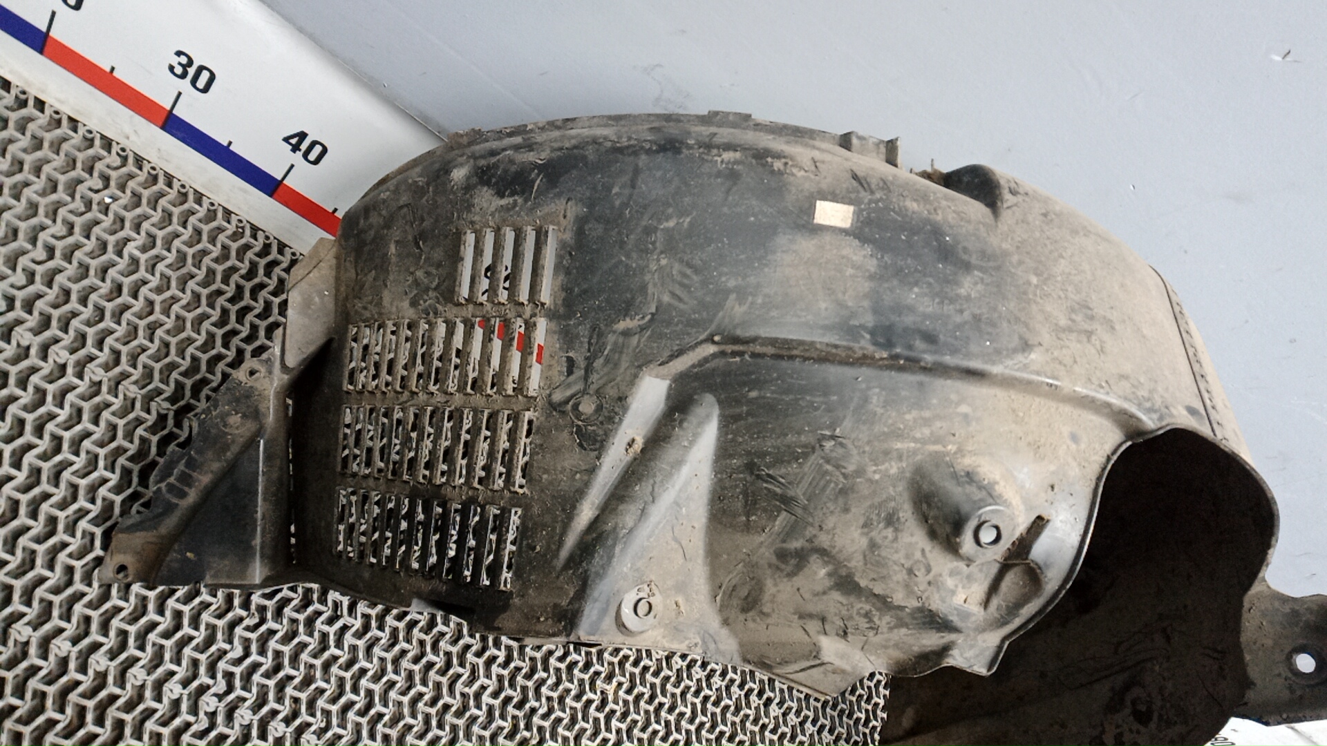 Локер передний правый