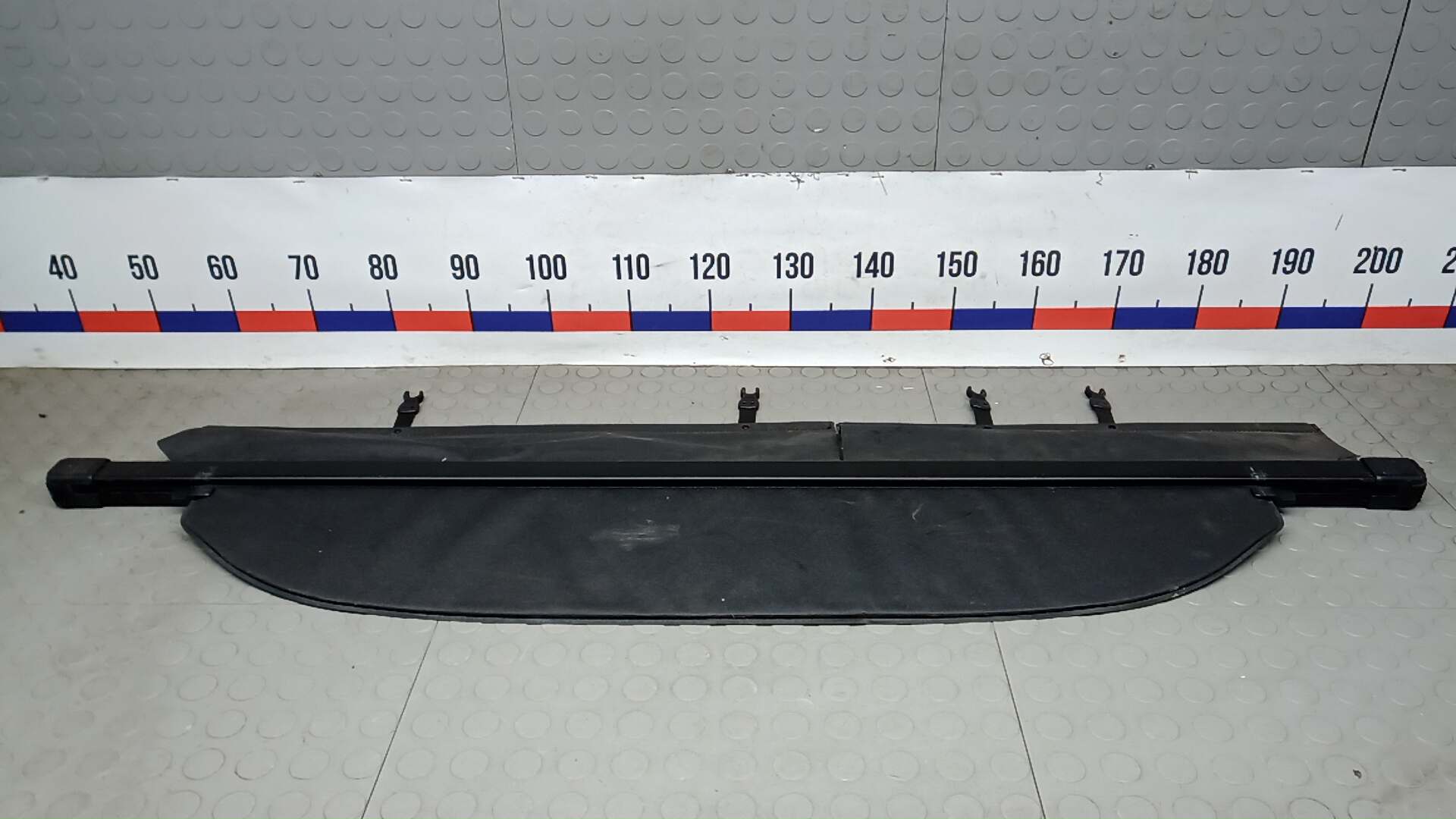 Шторка багажника