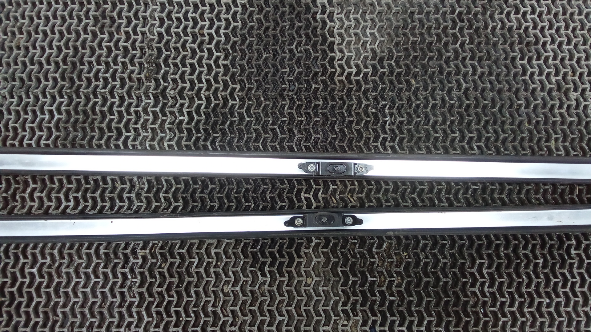 Рейлинги (релинг) к-кт (планки на крышу)