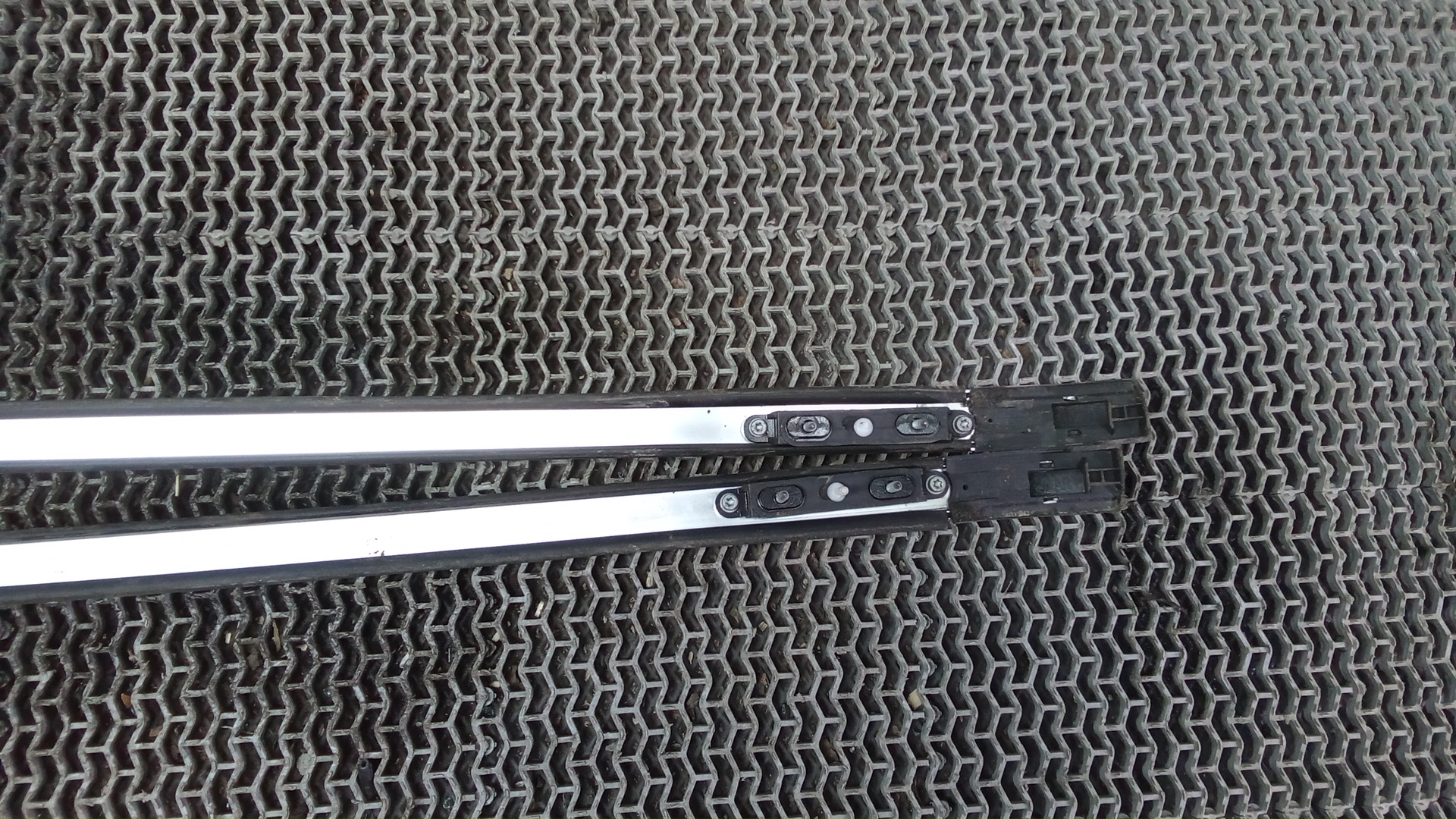 Рейлинги (релинг) к-кт (планки на крышу)