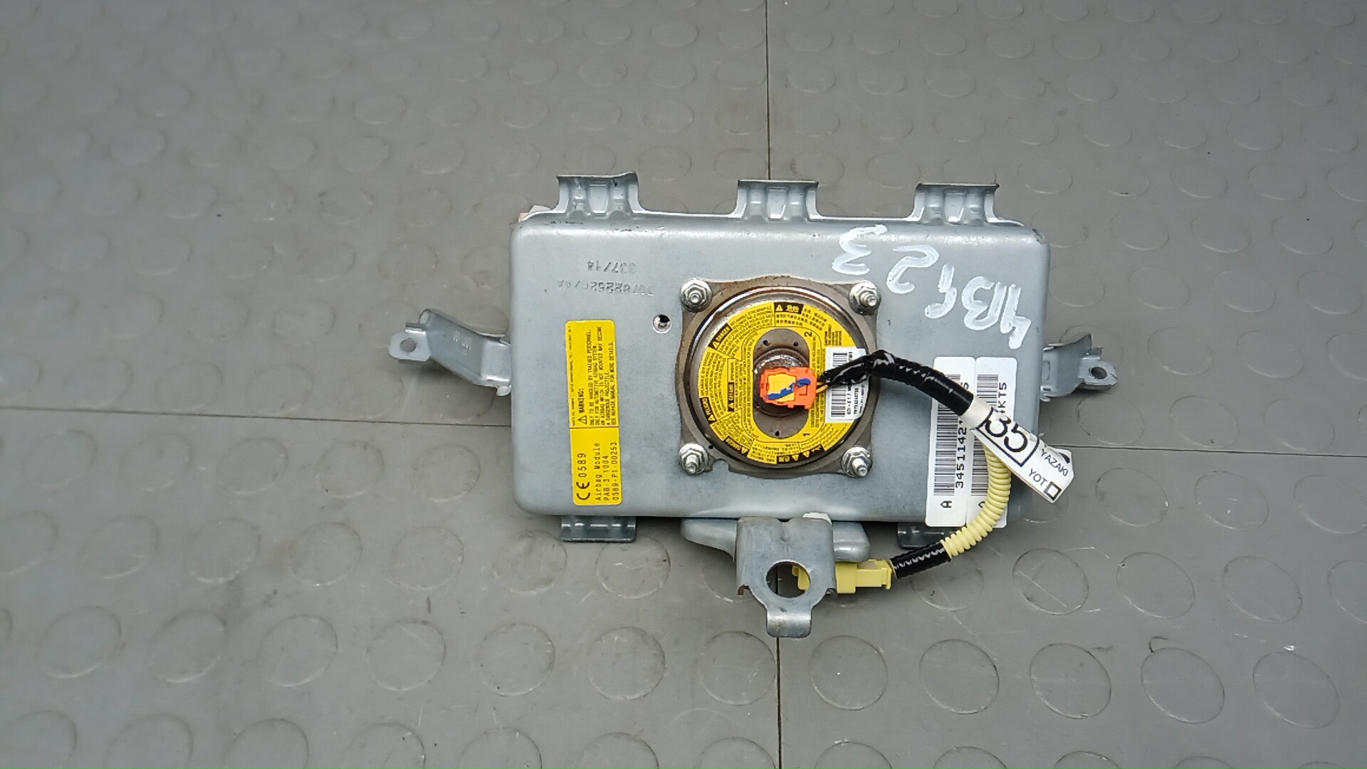 Подушка безопасности пассажирская (в торпедо)