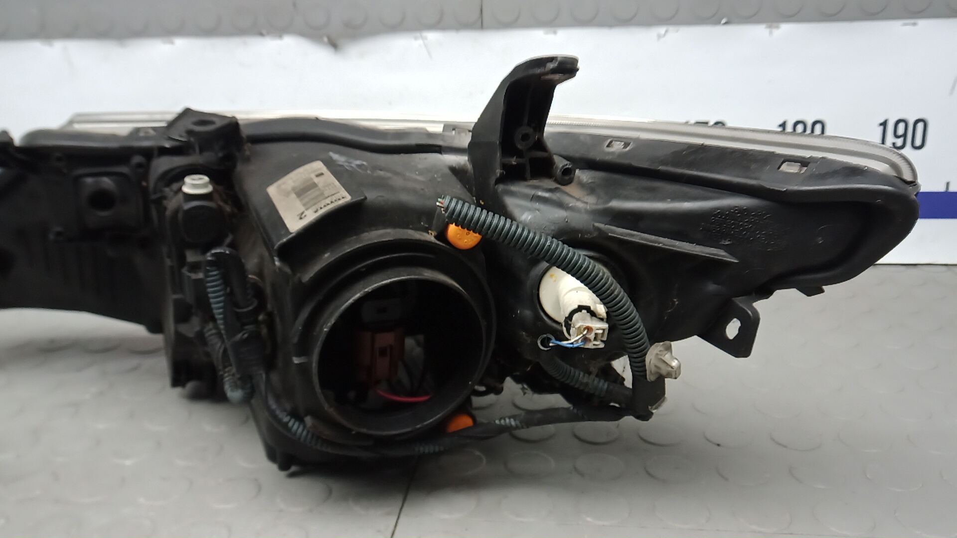 Фара правая