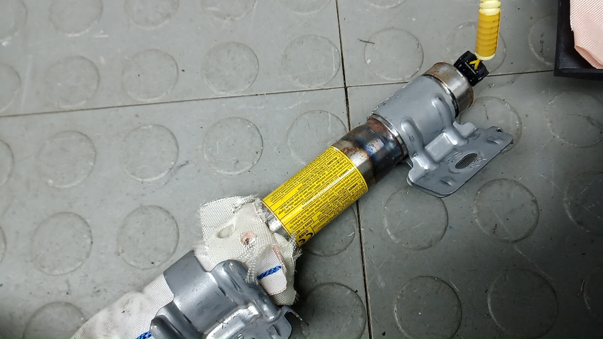 Подушка безопасности боковая (шторка)