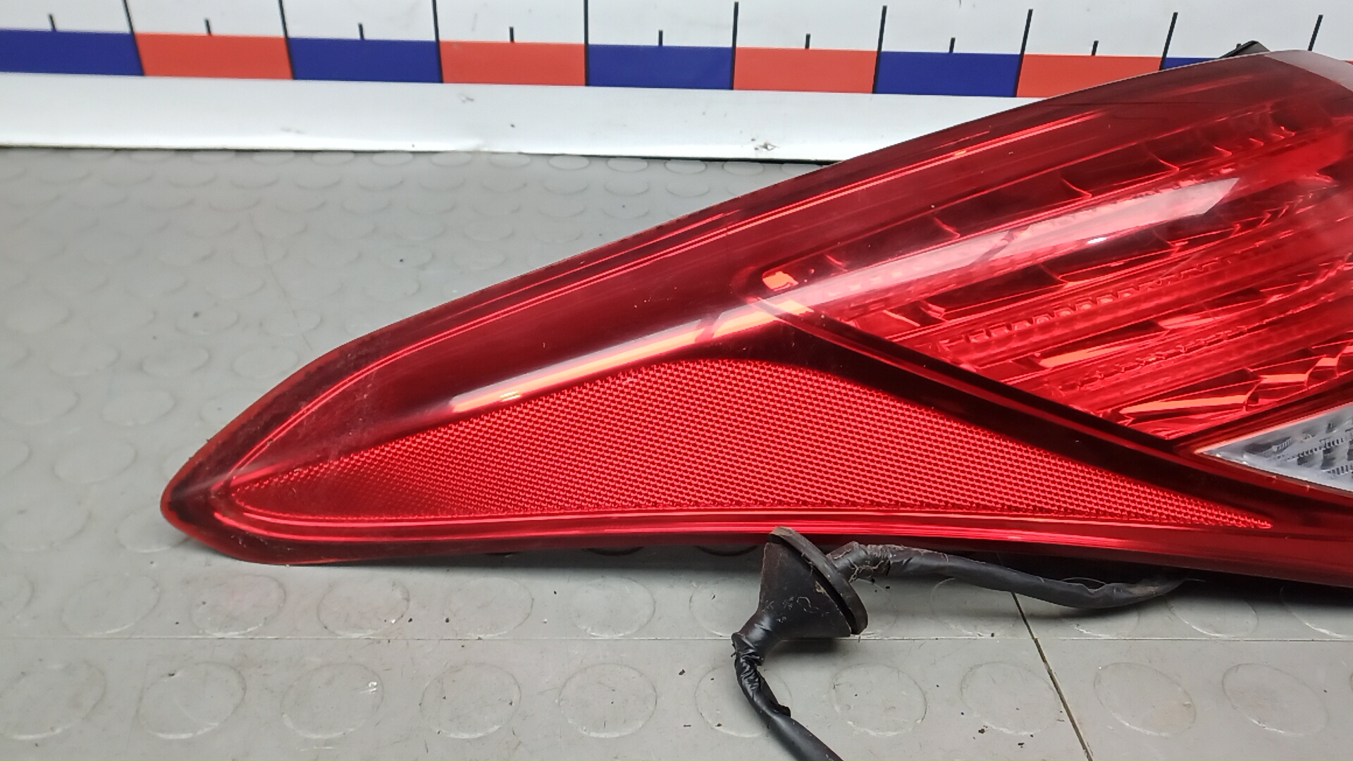 Фонарь задний левый