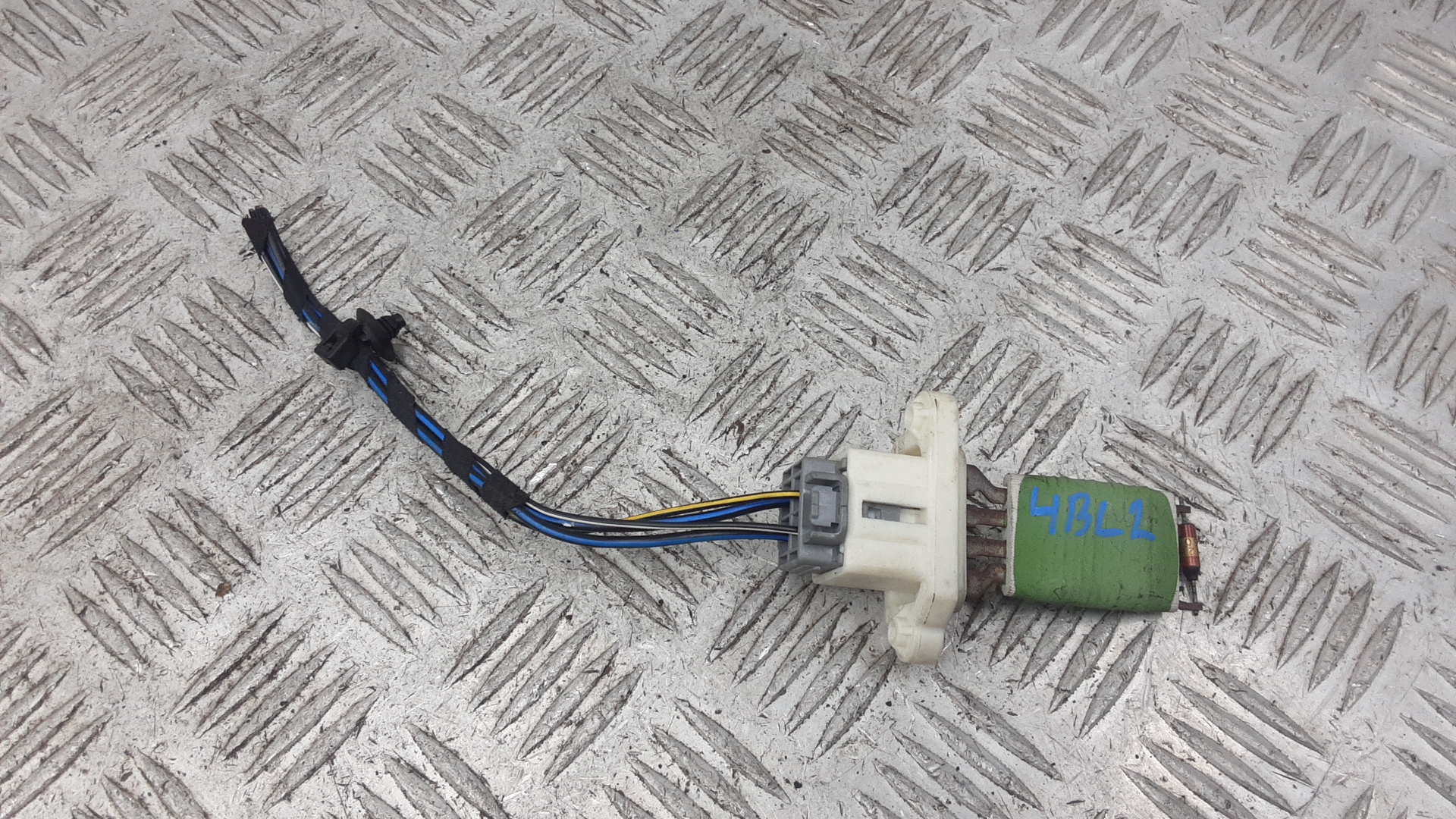 Резистор отопителя