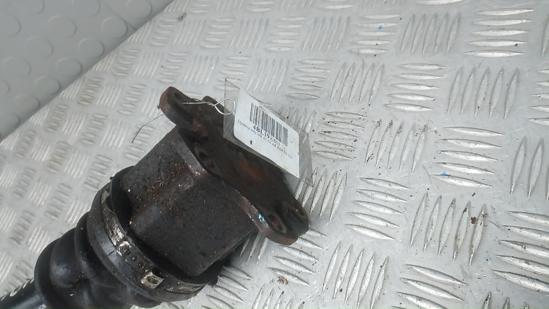 Полуось передняя левая