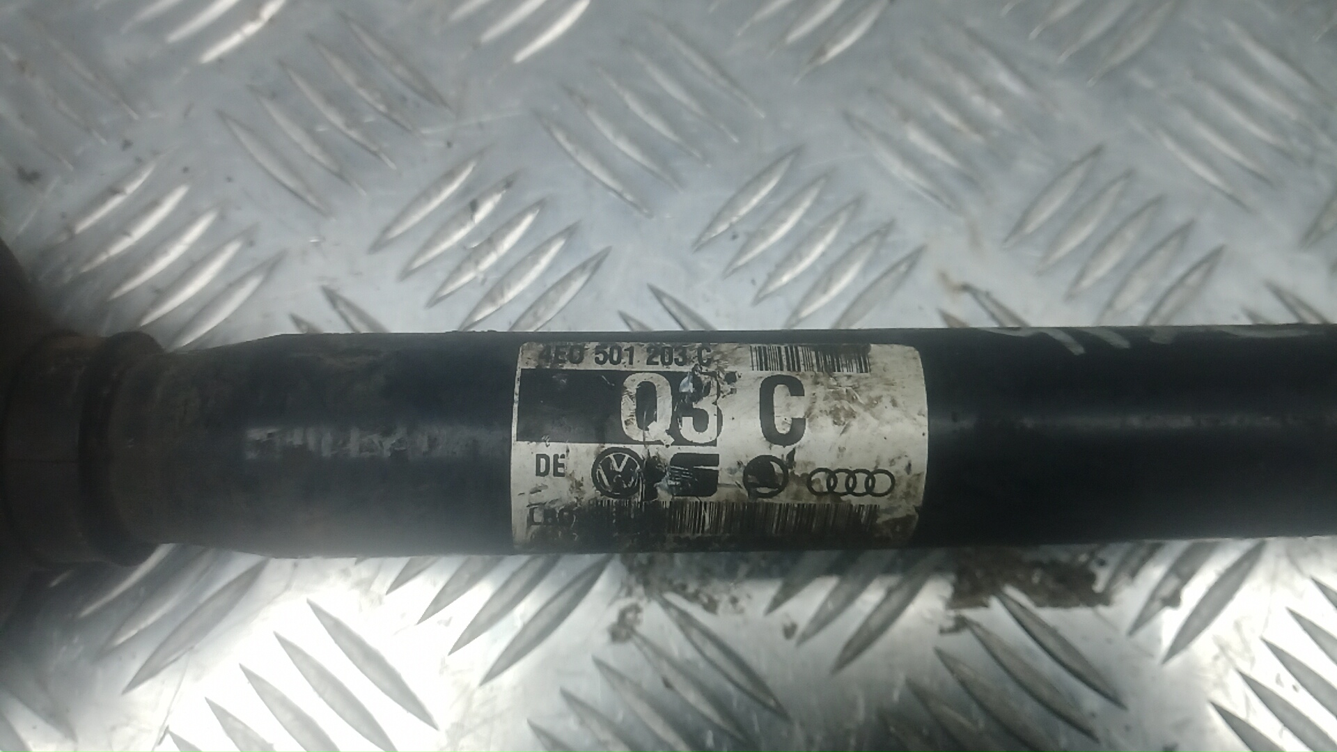 Полуось задняя правая