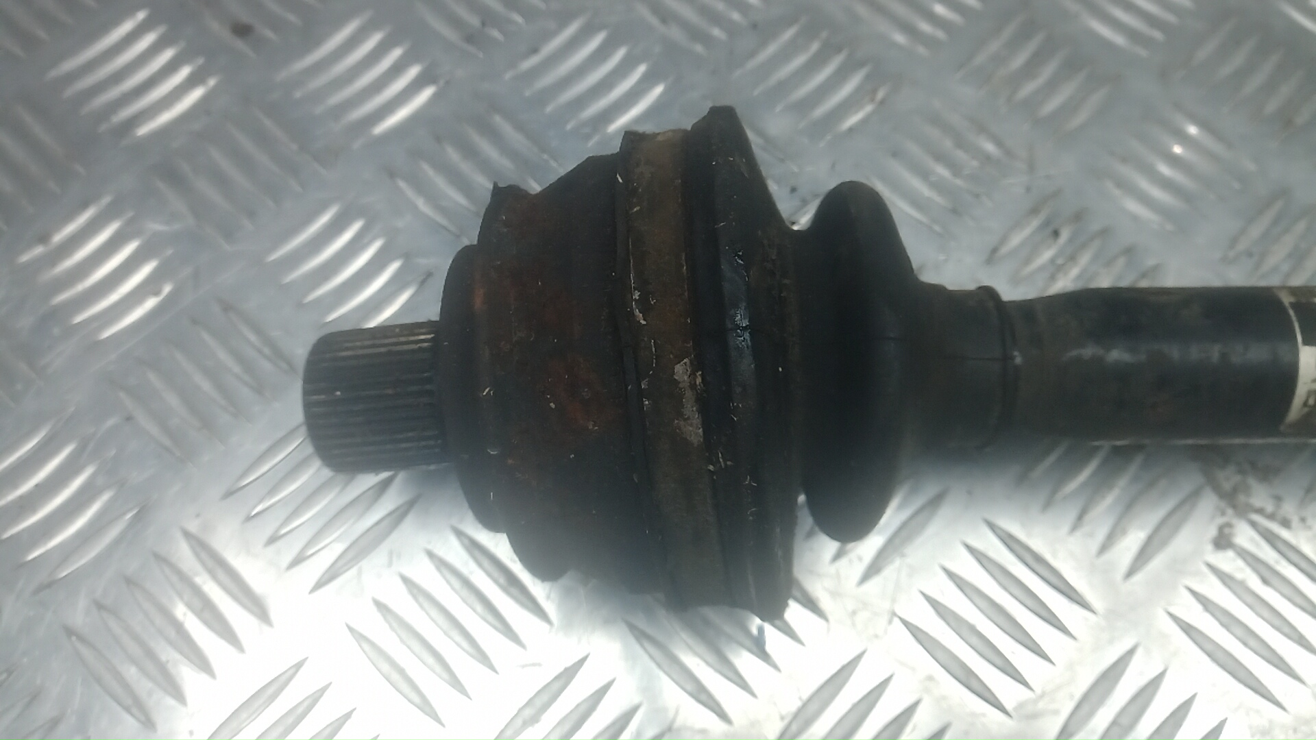 Полуось задняя правая