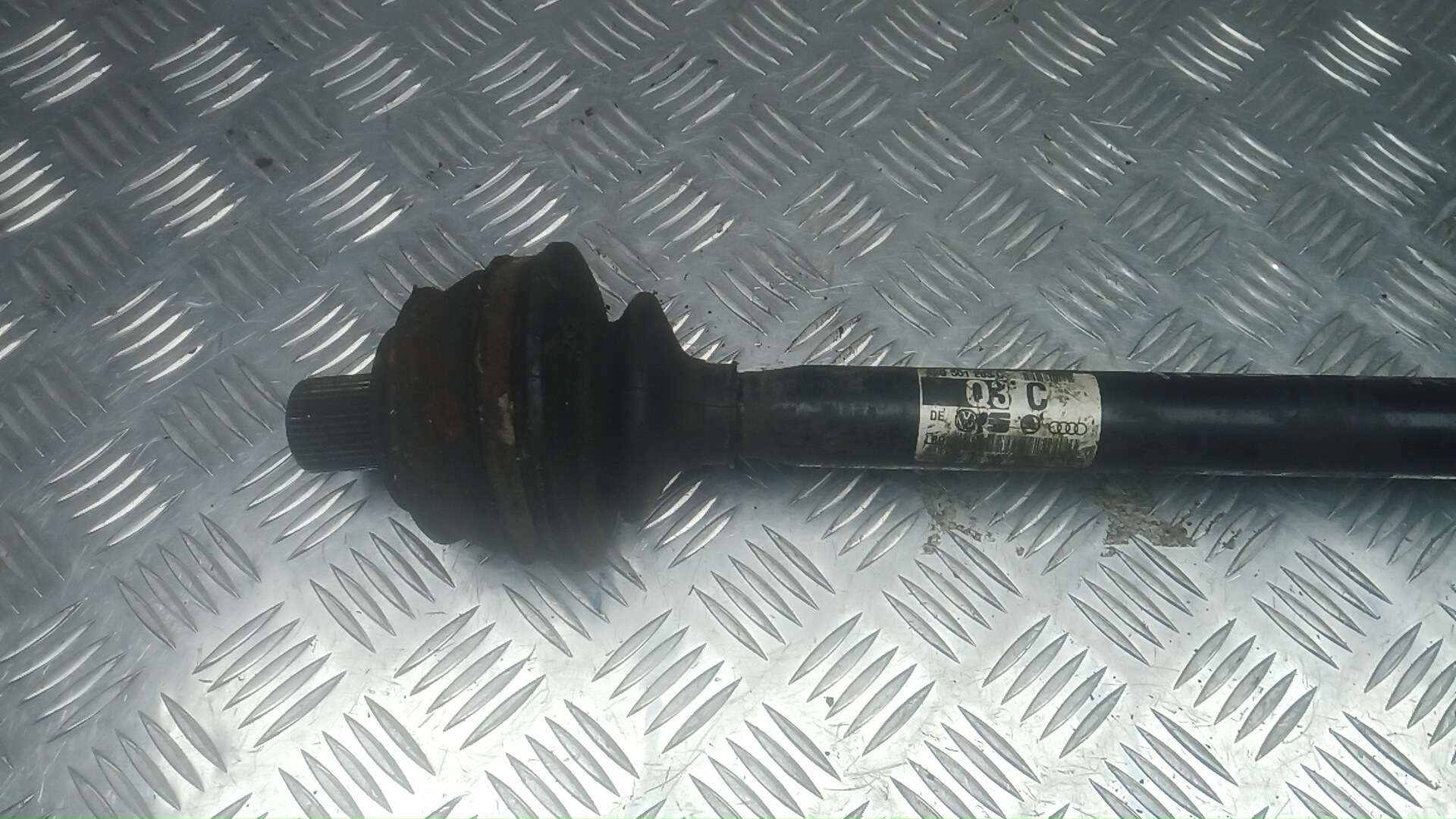 Полуось задняя правая