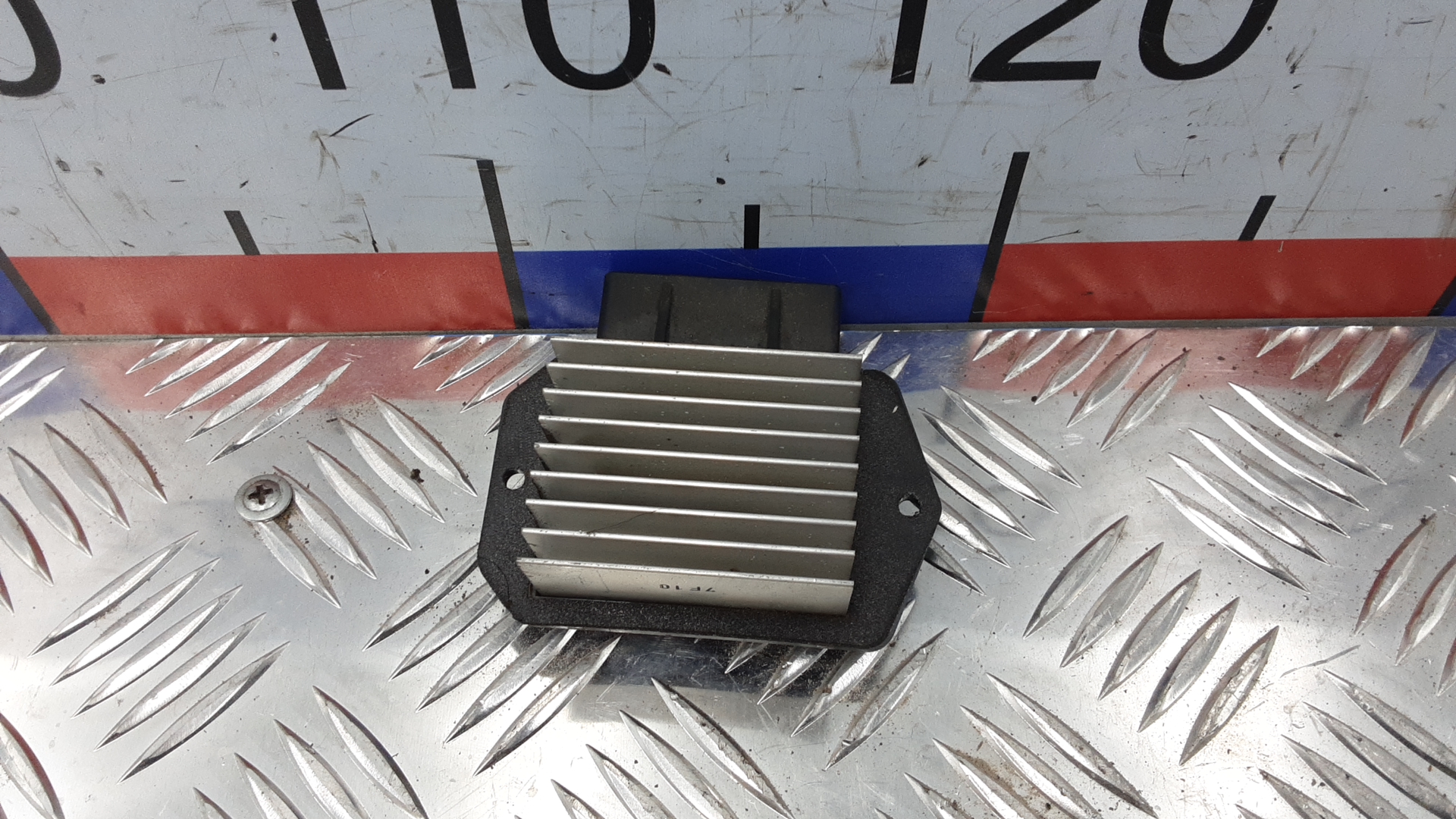 Резистор отопителя