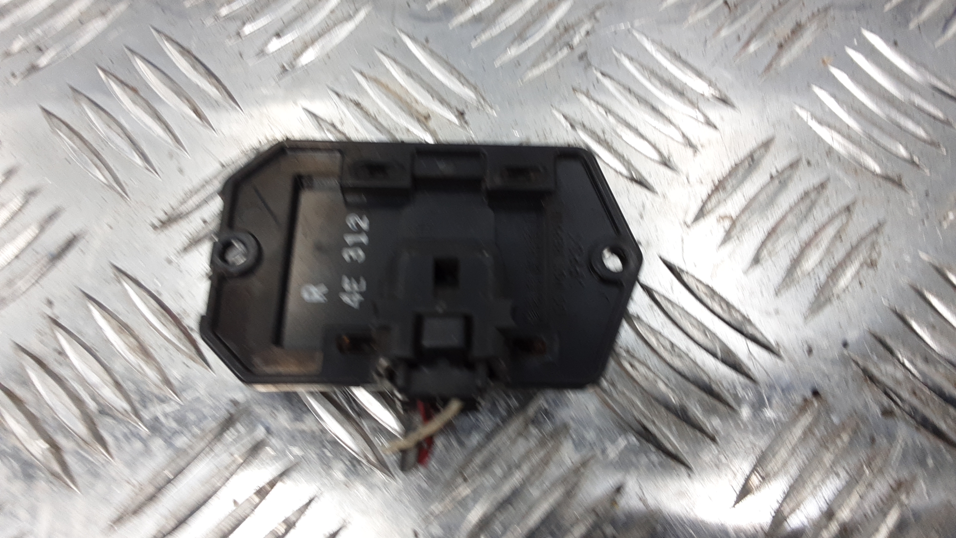 Резистор отопителя