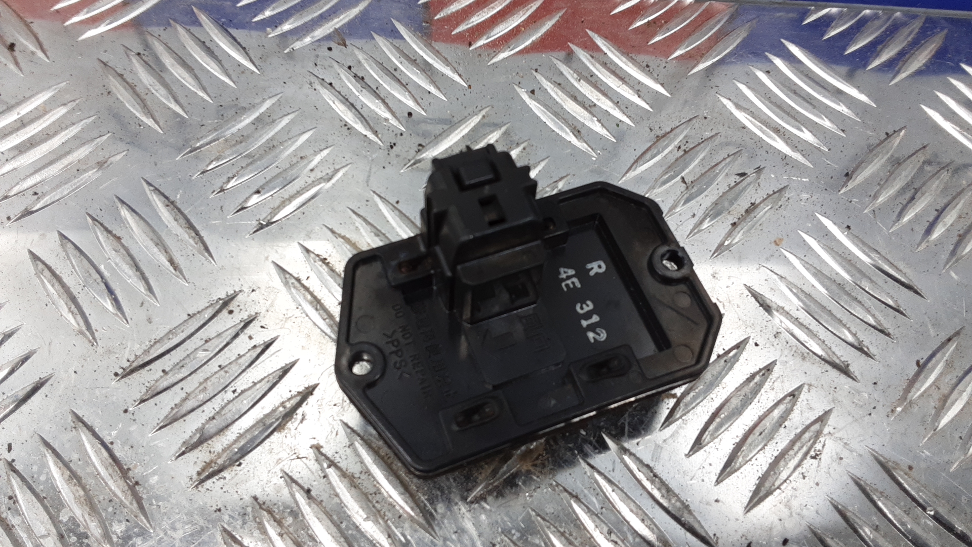 Резистор отопителя