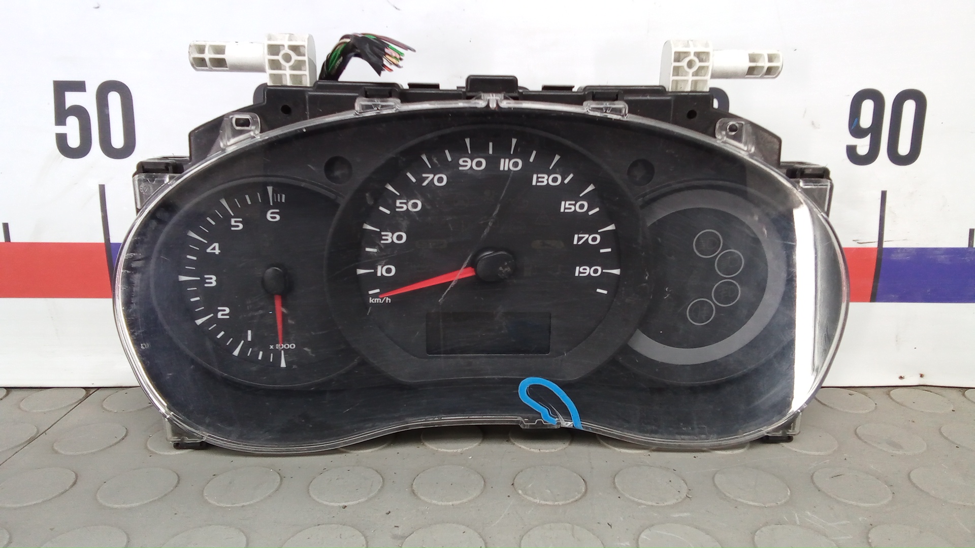 Панель приборов