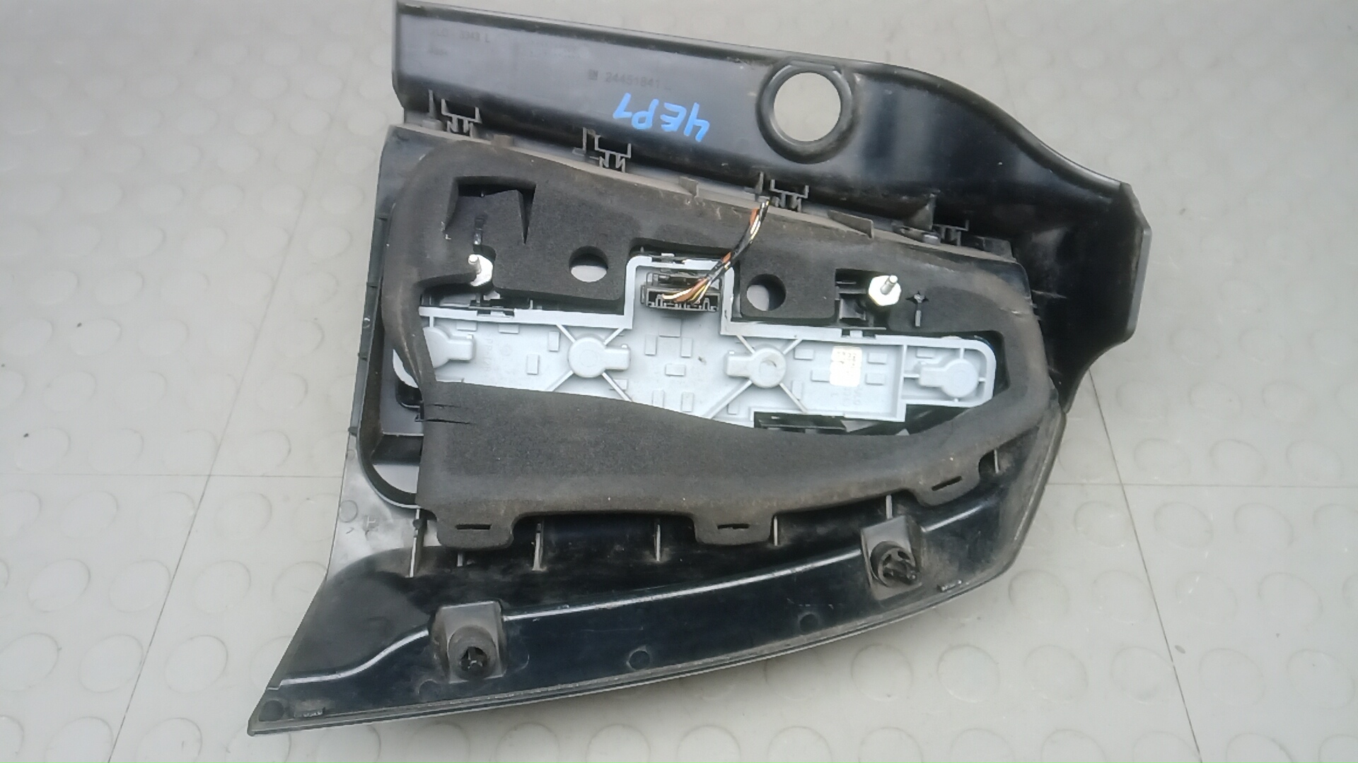 Фонарь задний левый