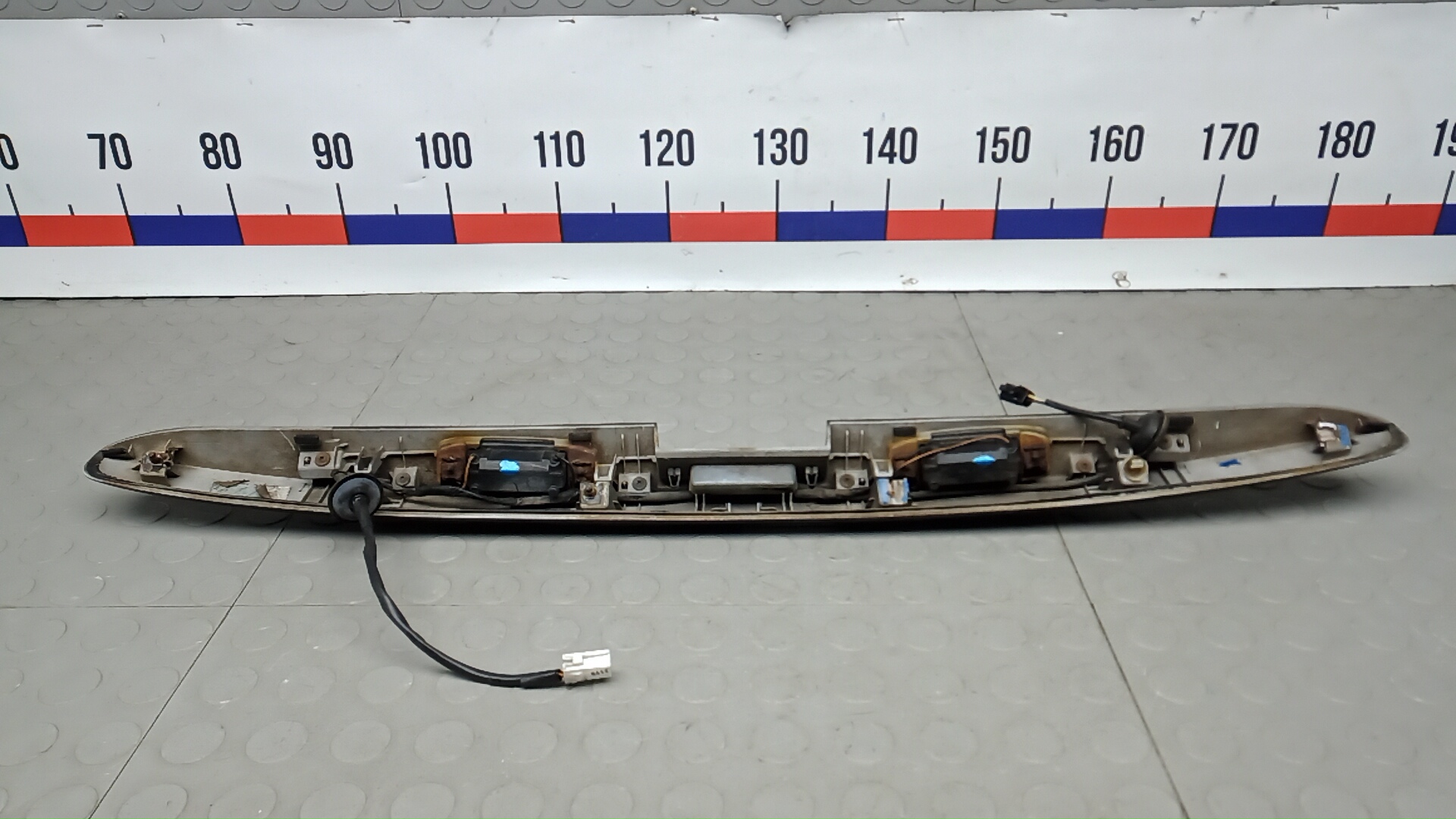 Фонарь подсветки номера