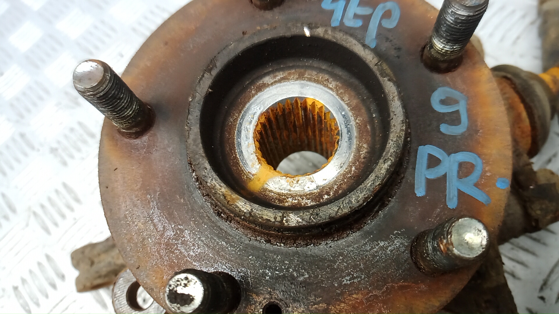 Ступица передняя