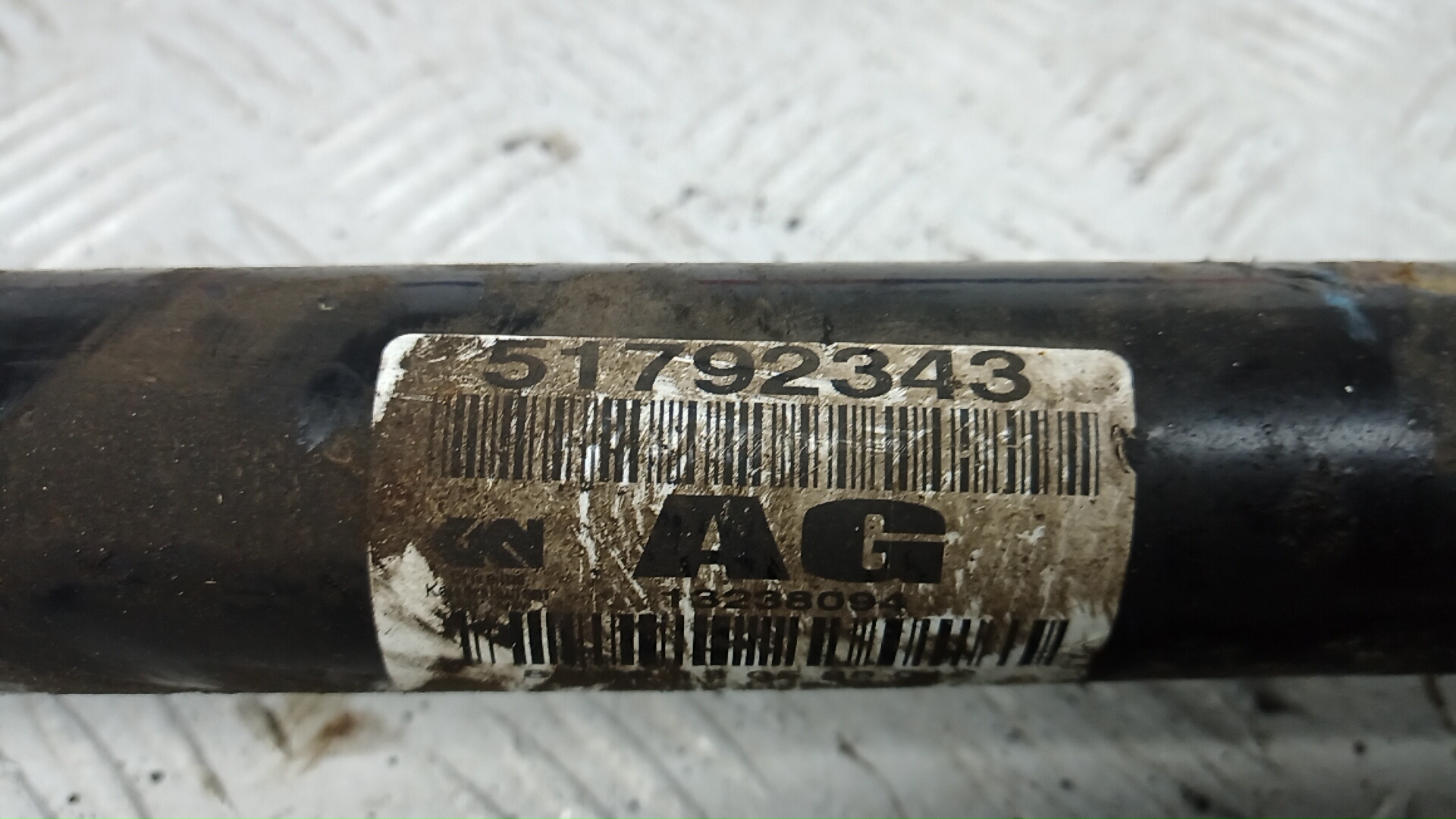 Полуось передняя правая