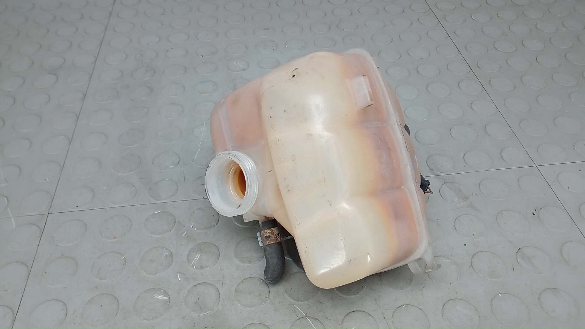 Бачок расширительный