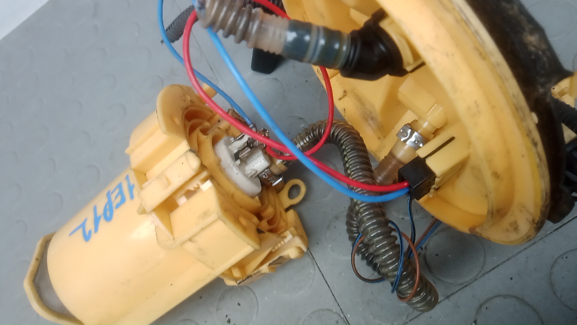 Насос топливный электрический