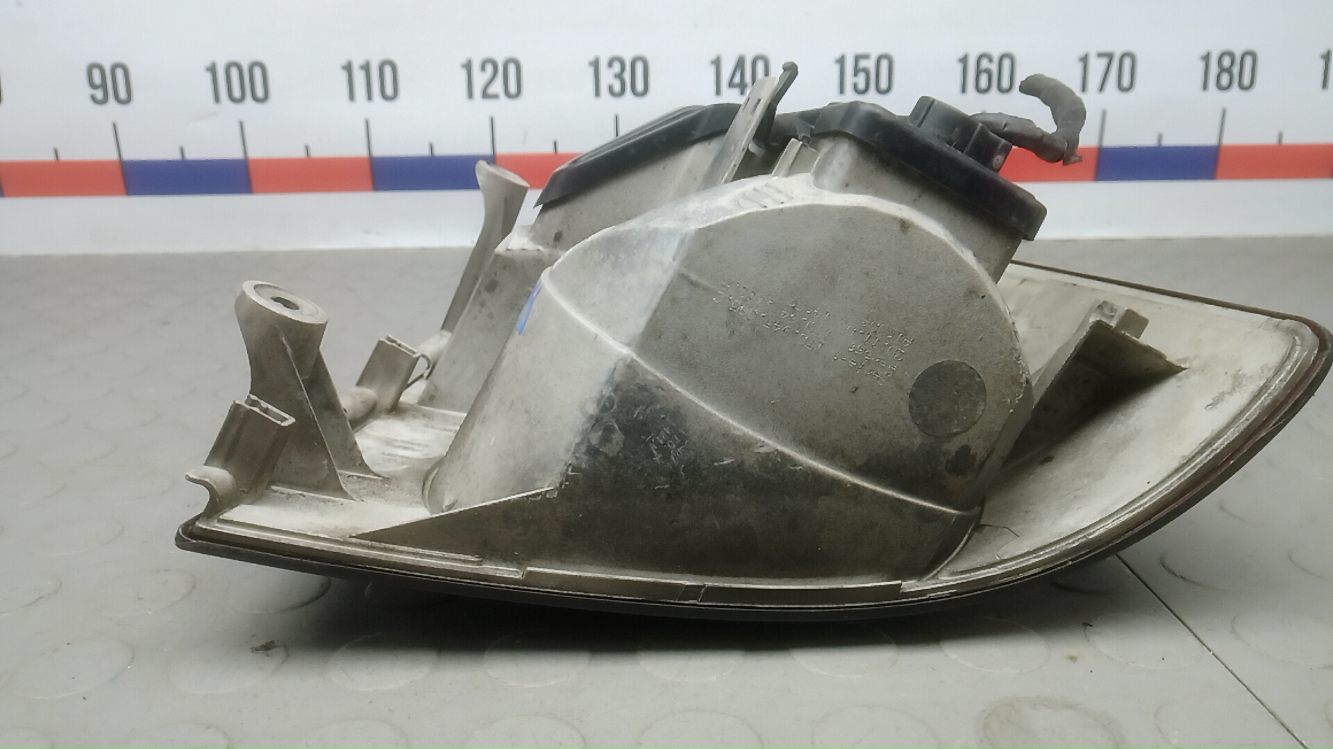 Фонарь задний левый