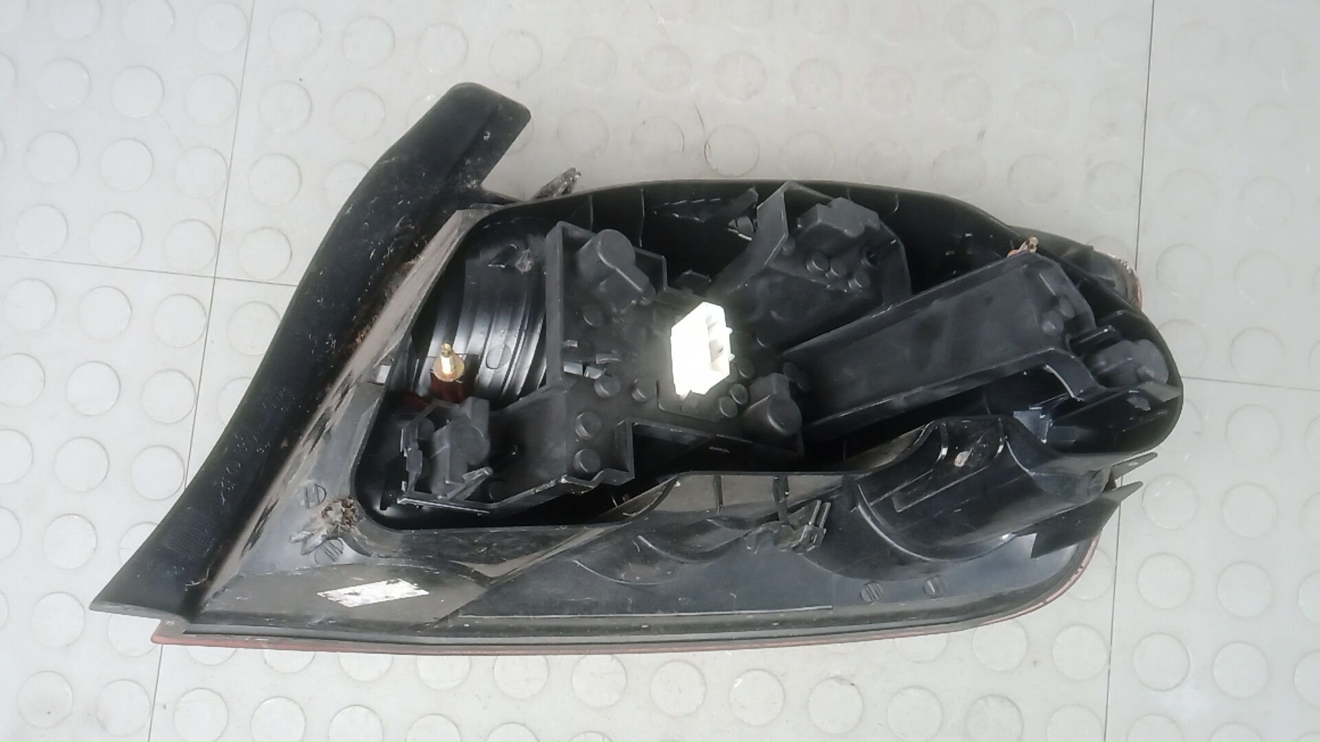 Фонарь задний левый