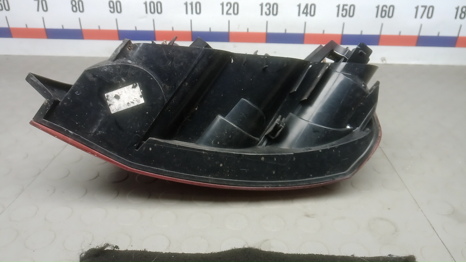 Фонарь задний левый