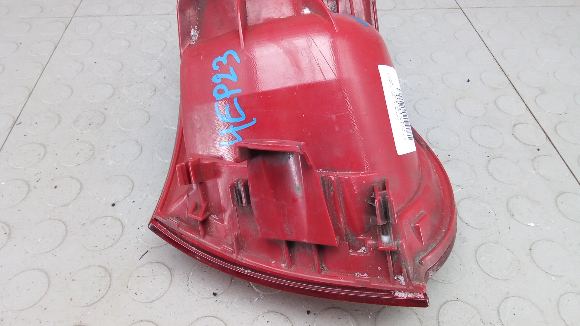 Фонарь задний левый