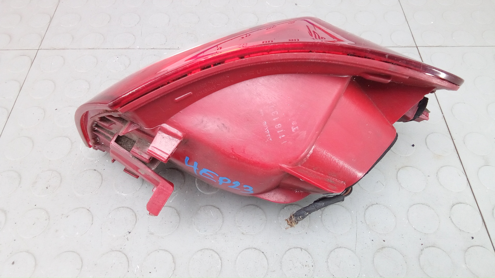 Фонарь задний левый