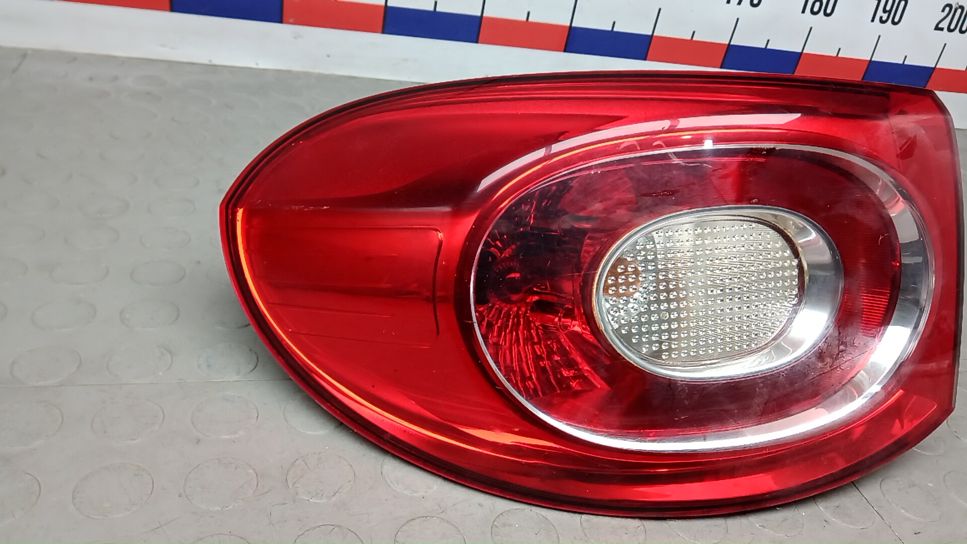 Фонарь задний левый