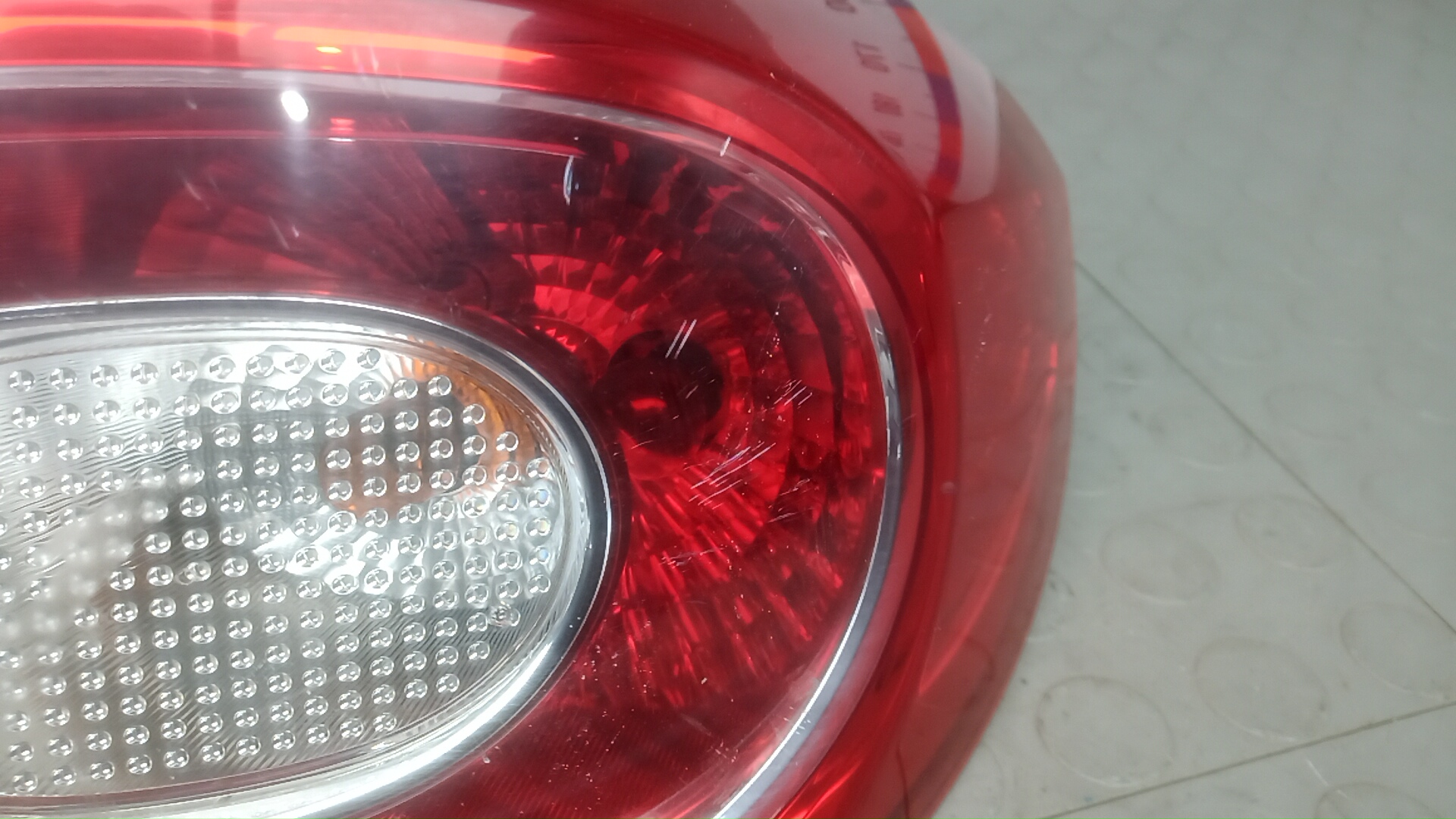 Фонарь задний правый