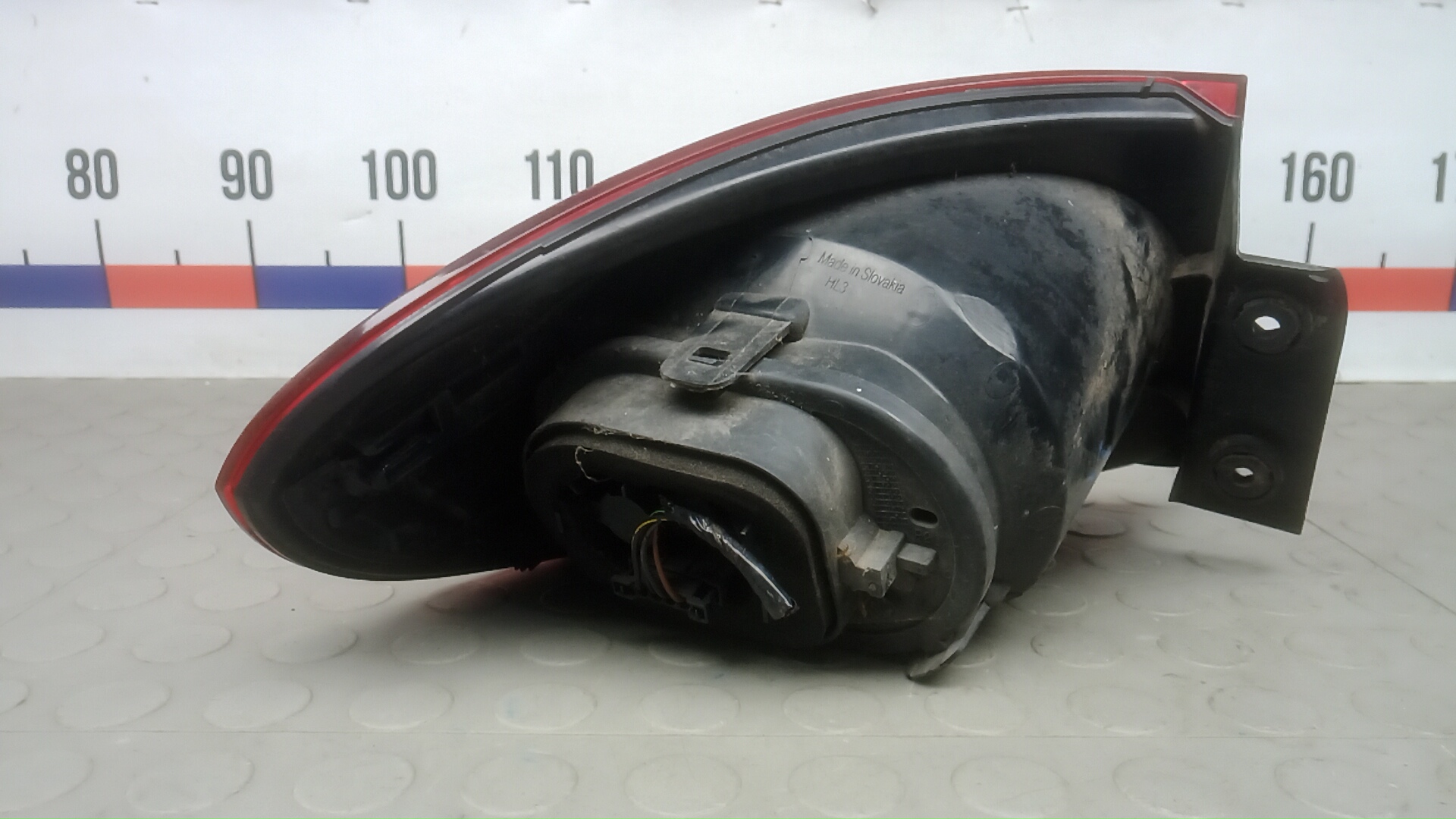 Фонарь задний правый