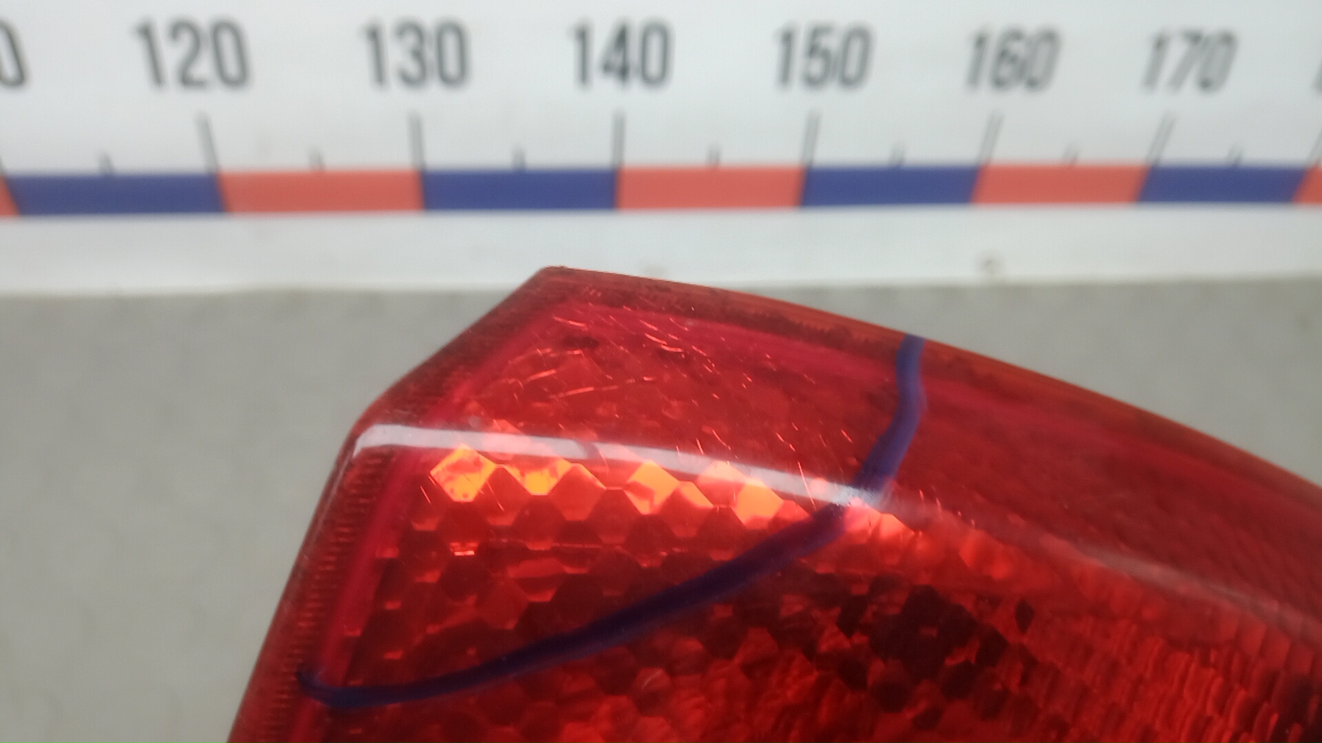 Фонарь задний правый