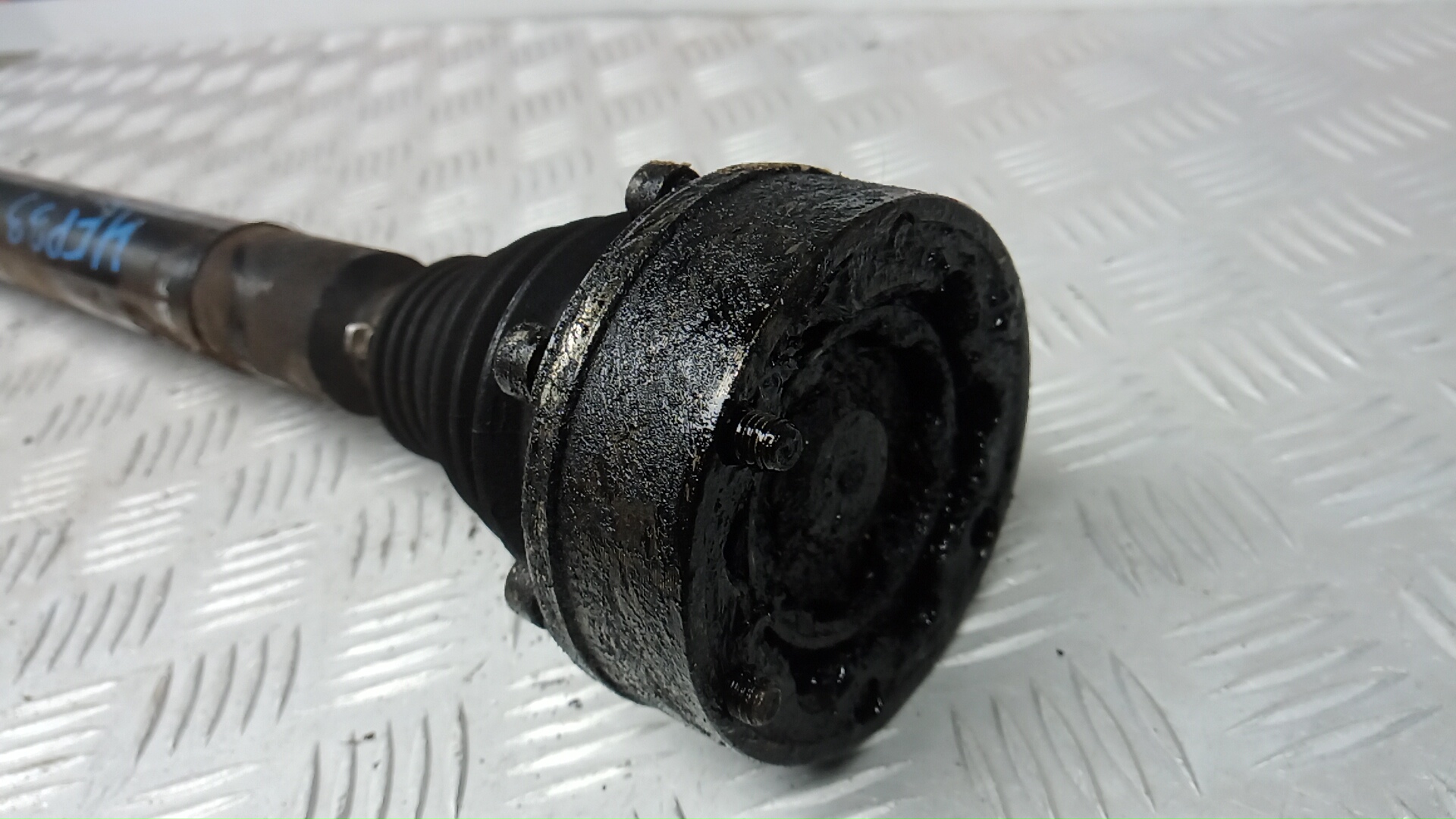 Полуось передняя правая