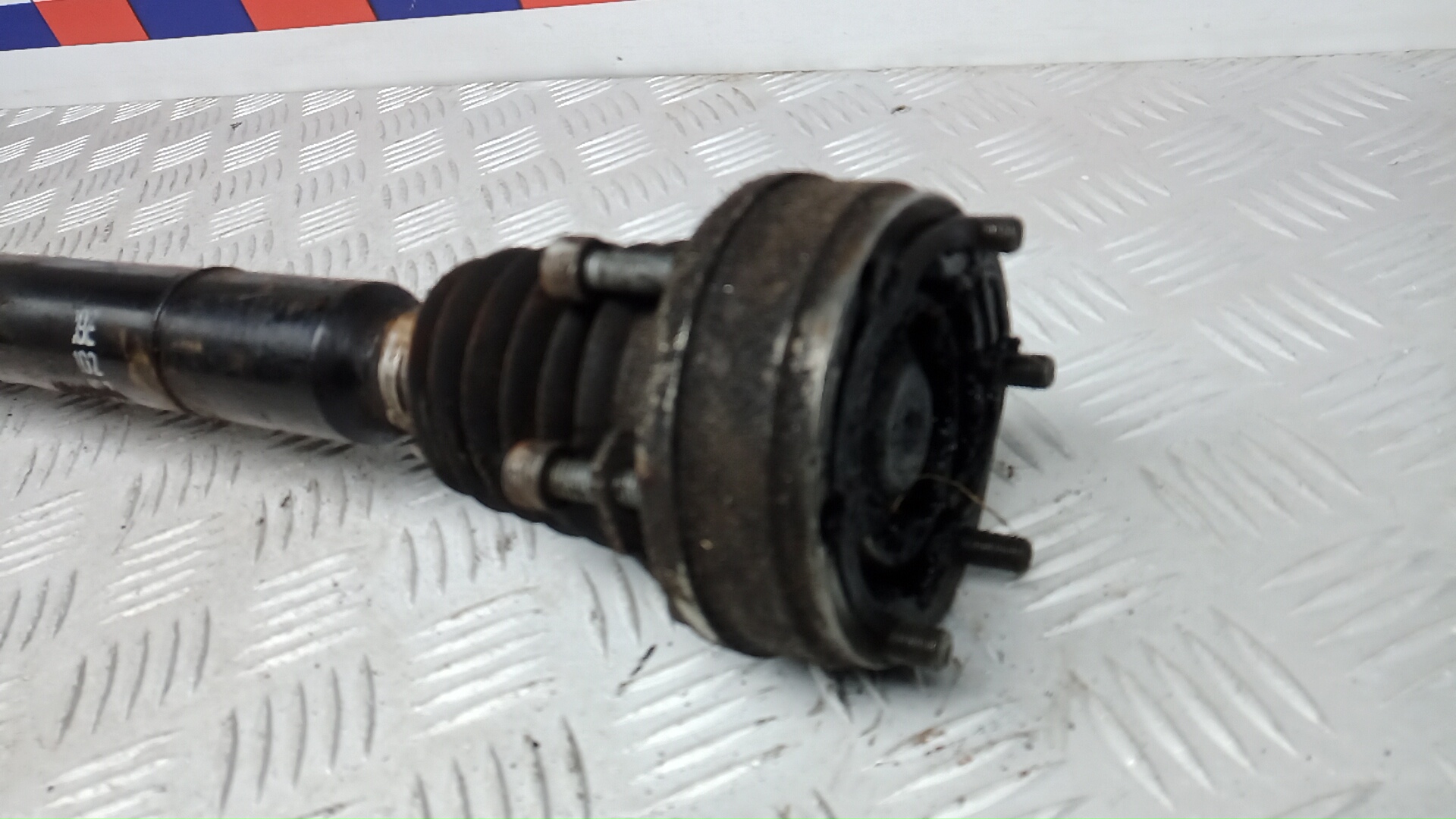 Полуось передняя правая