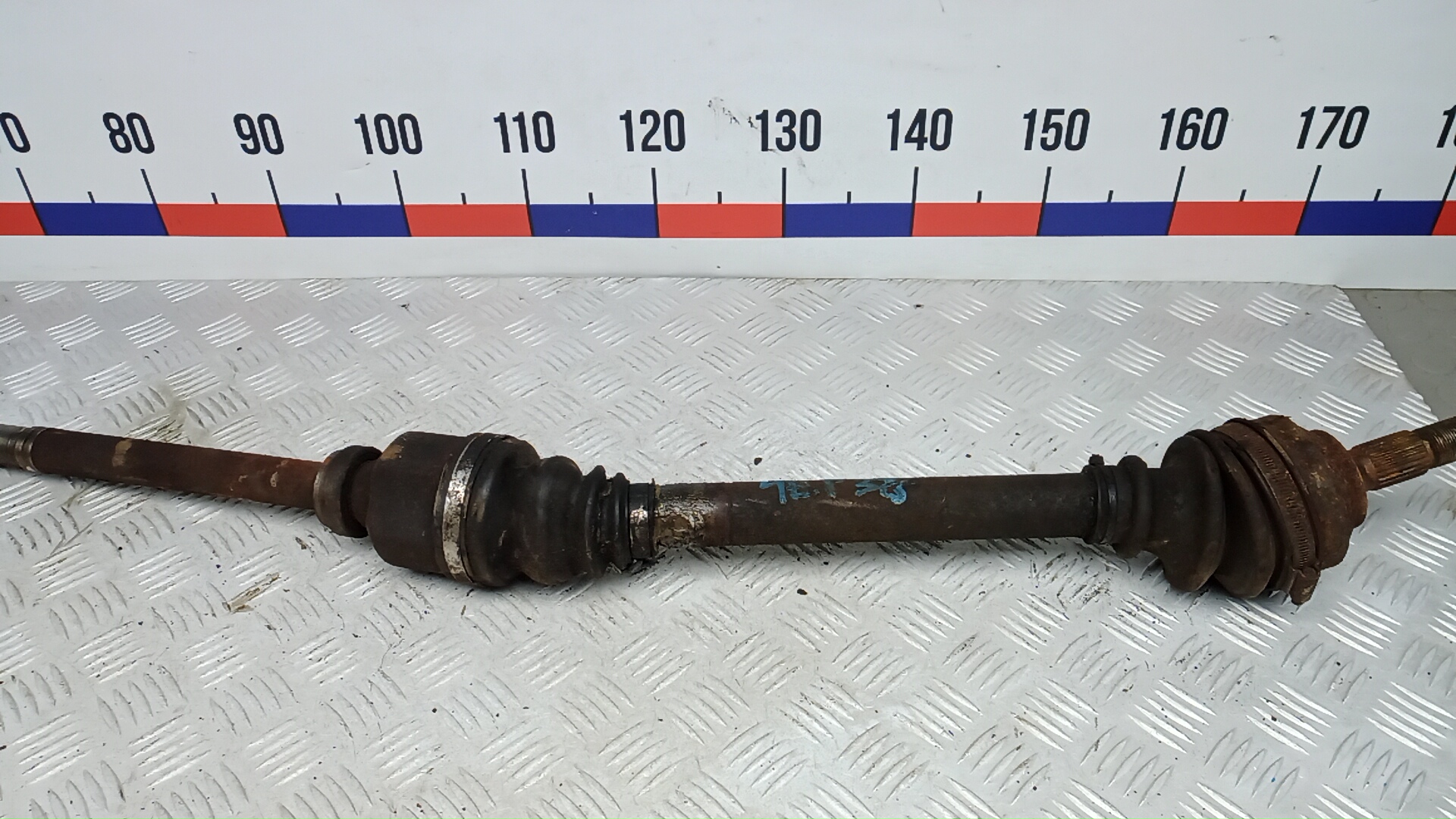 Полуось передняя правая