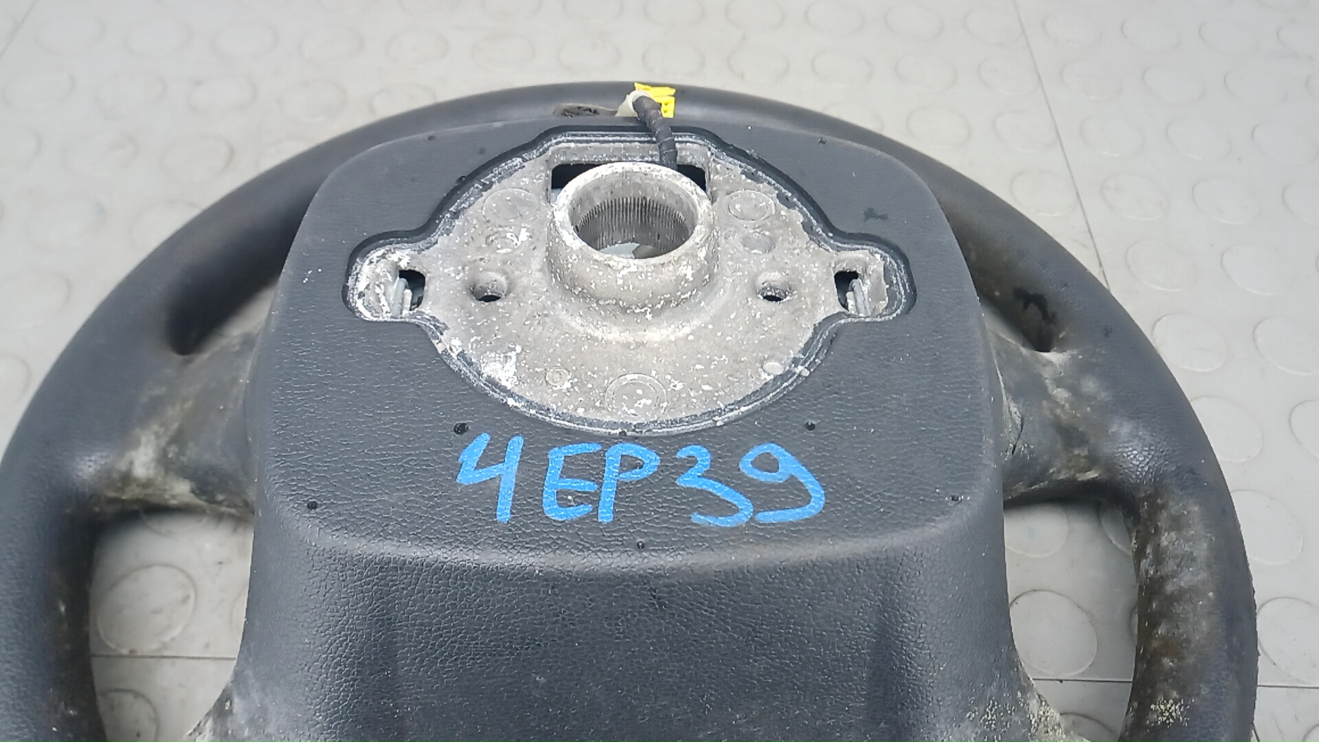 Рулевое колесо (руль)