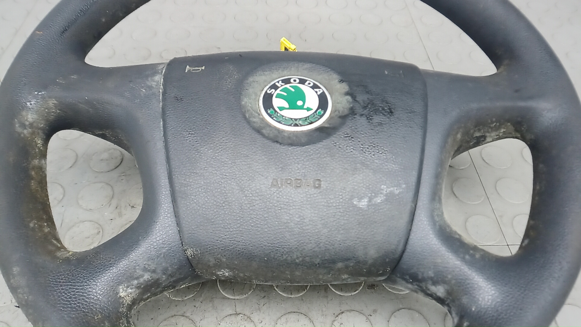 Рулевое колесо (руль)