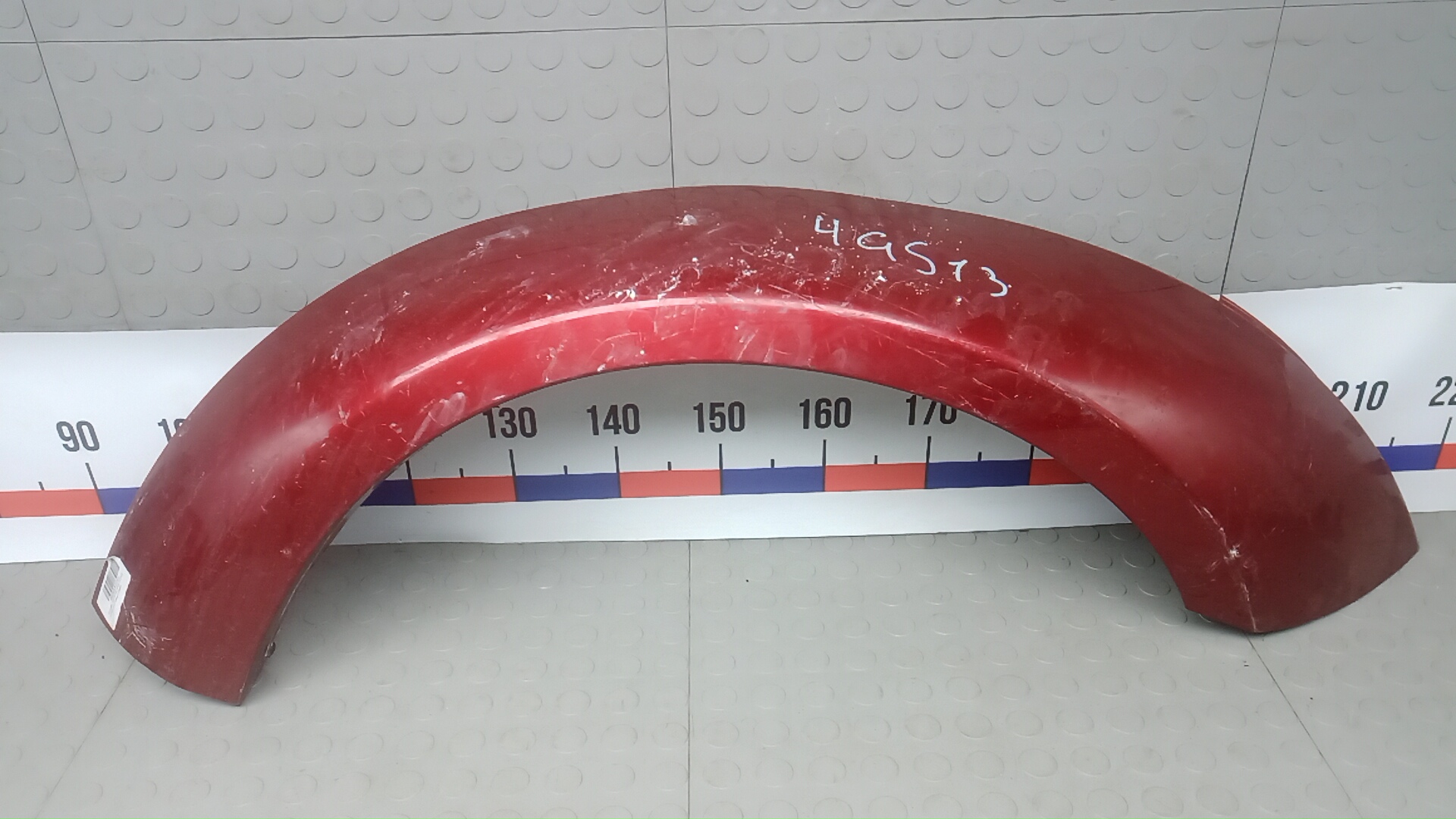 Накладка переднего крыла правого