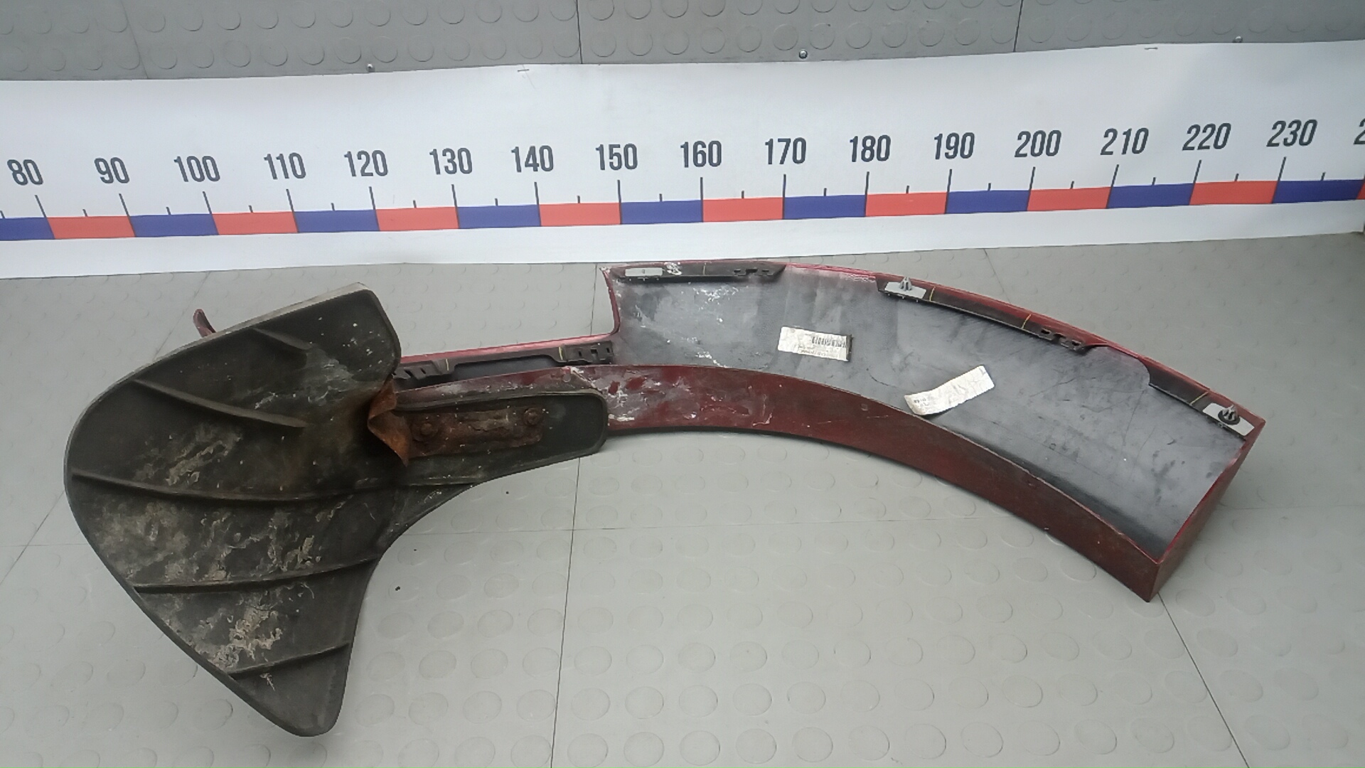 Накладка заднего крыла левого