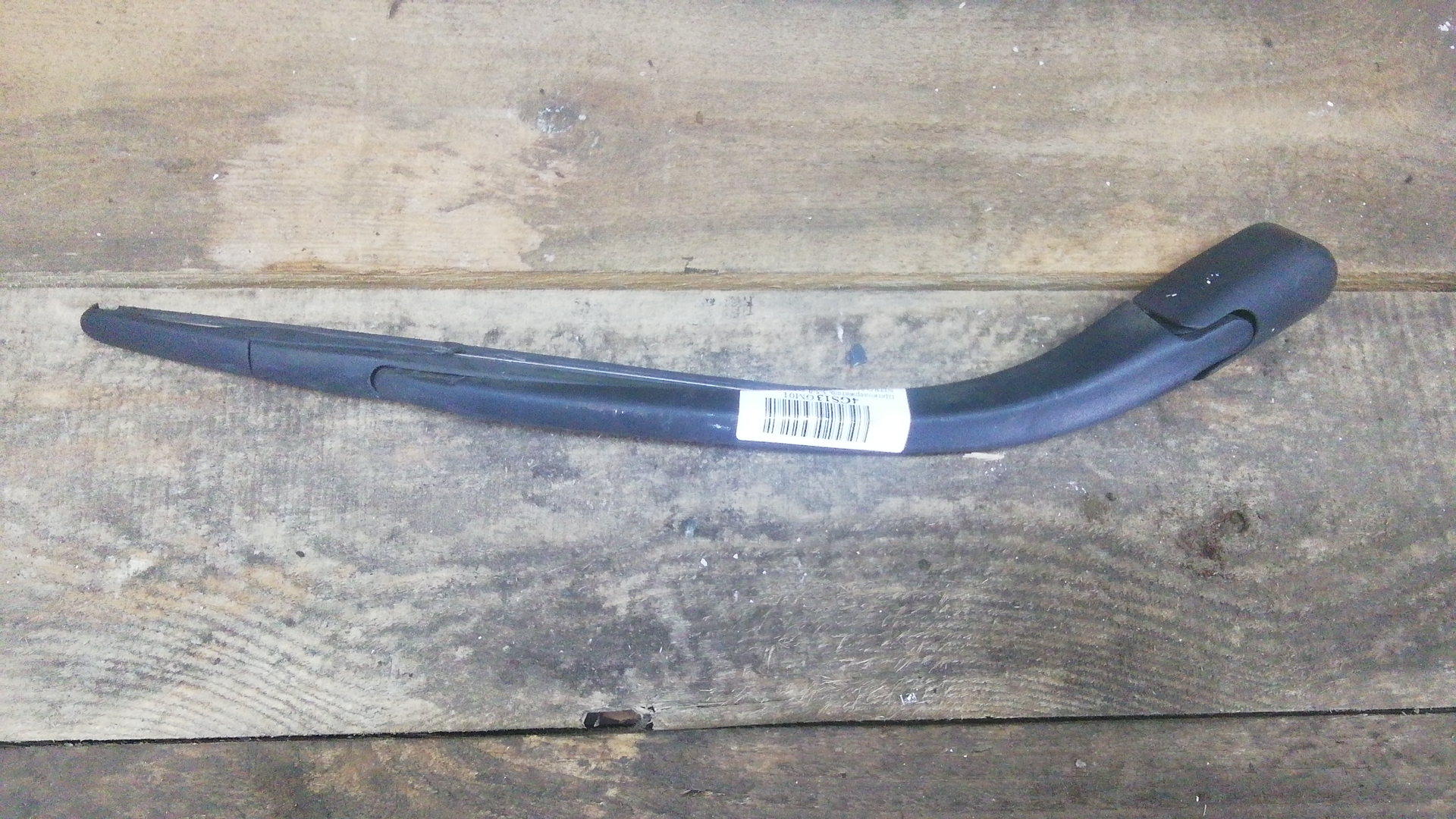 Поводок стеклоочистителя заднего