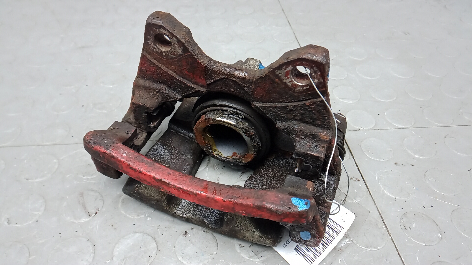 Суппорт задний левый