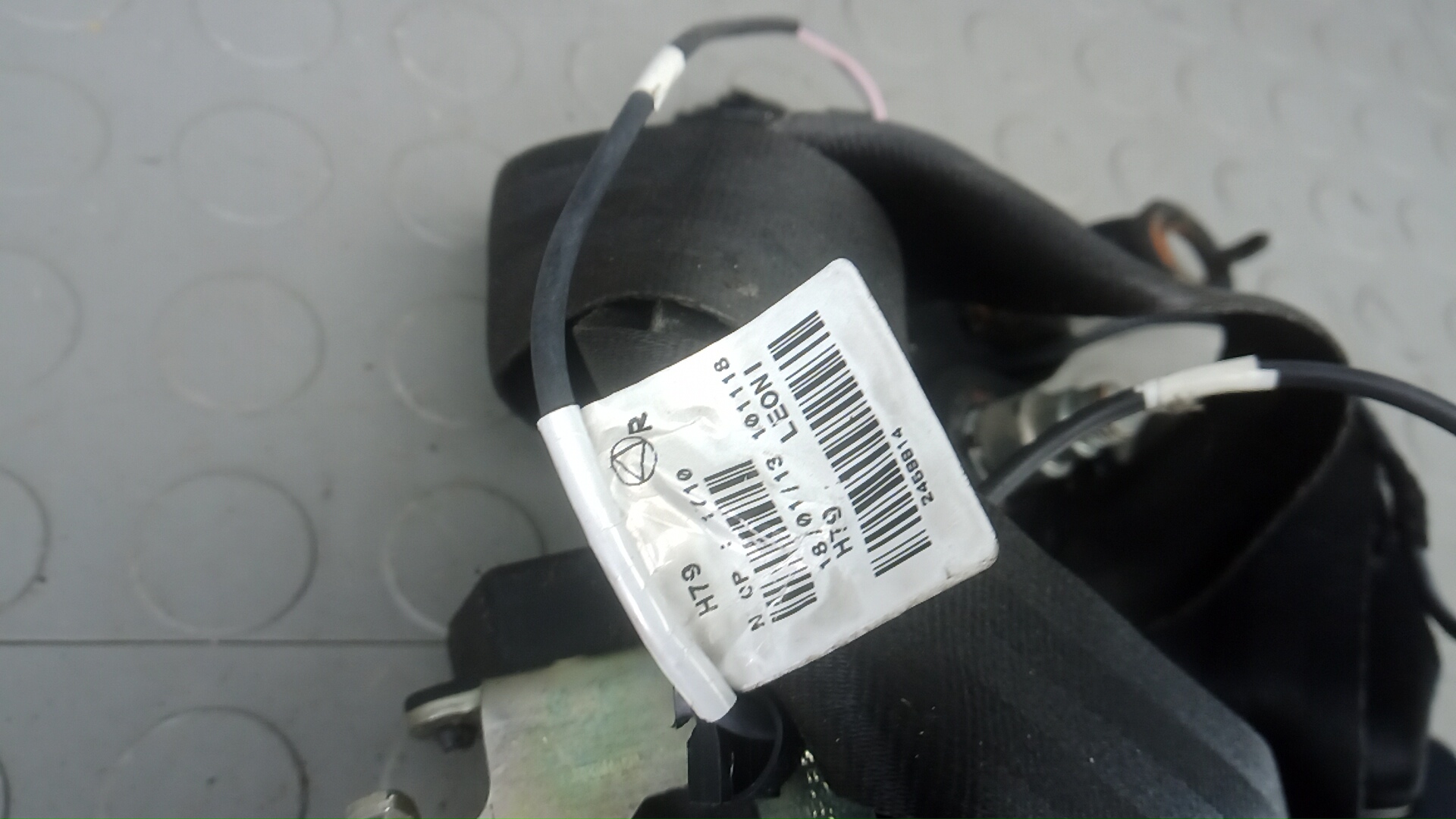 Ремень безопасности с пиропатроном